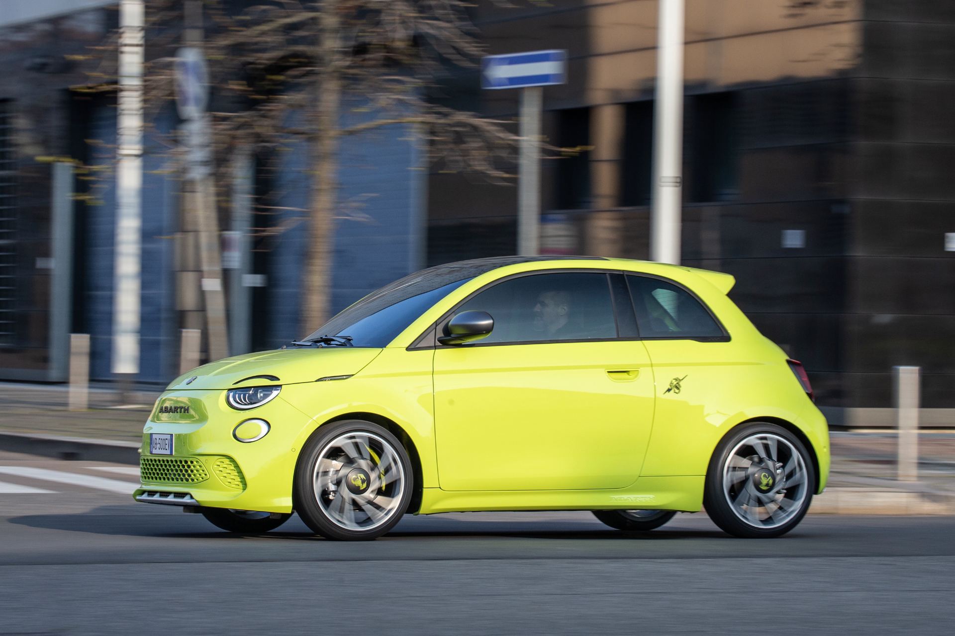 2024 abarth 500e driving side profile green
