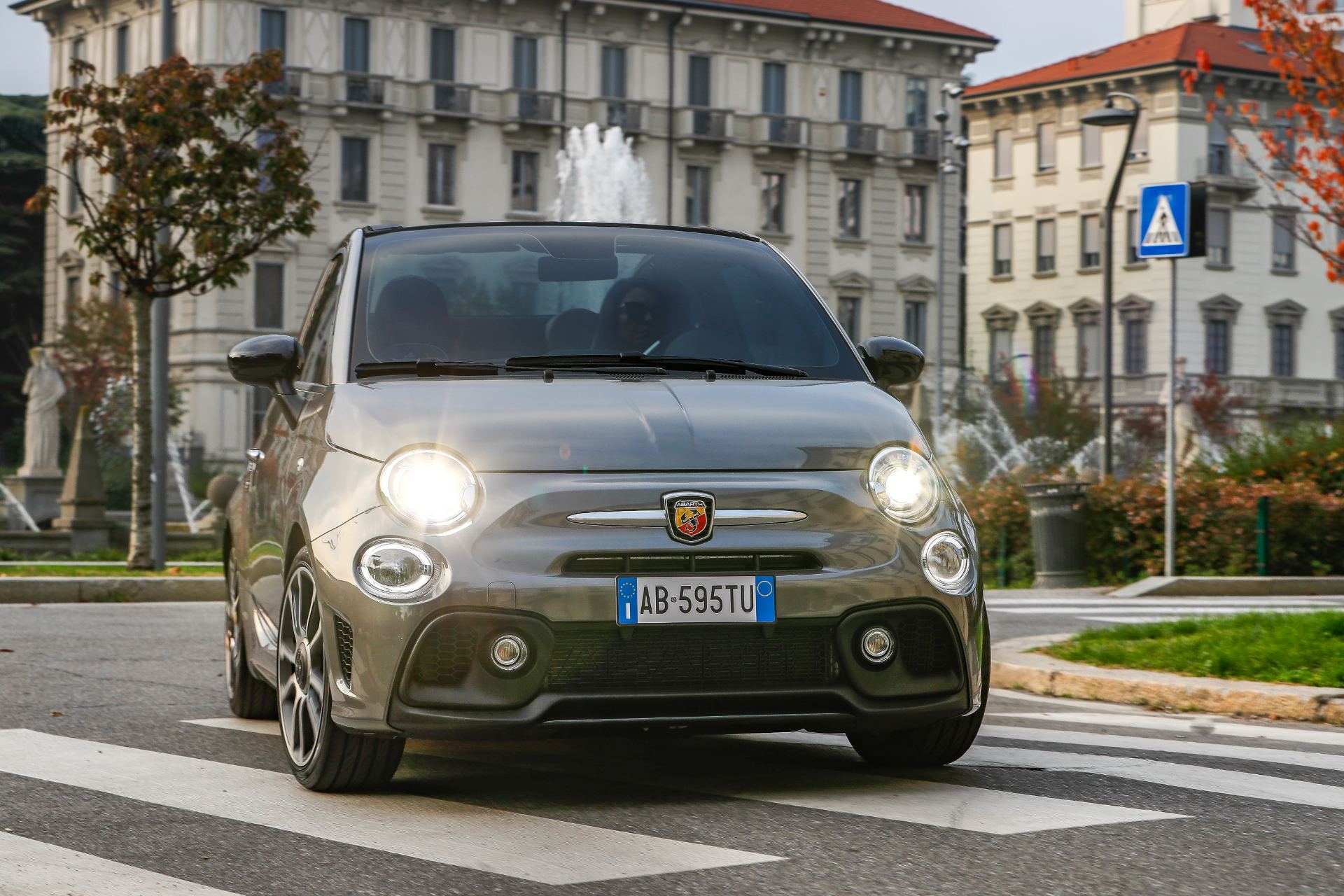 2021 abarth 595 front grey