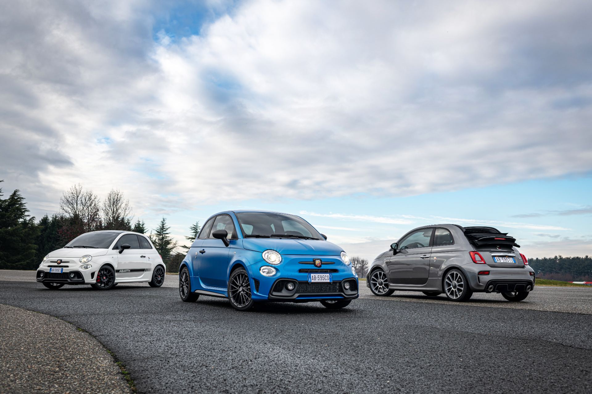 2021 abarth 595 lineup white blue and grey