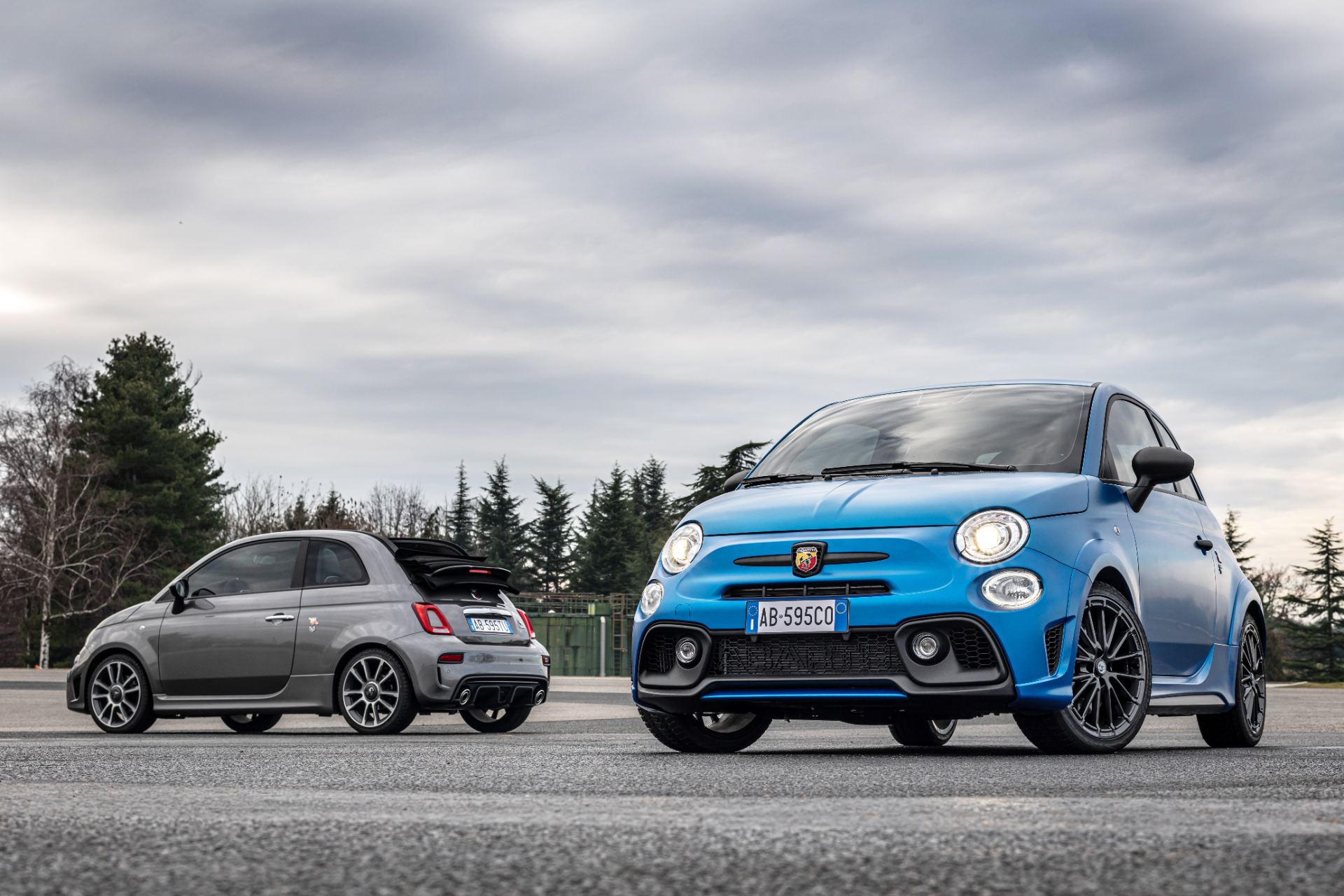 2021 abarth 595 lineup blue and grey
