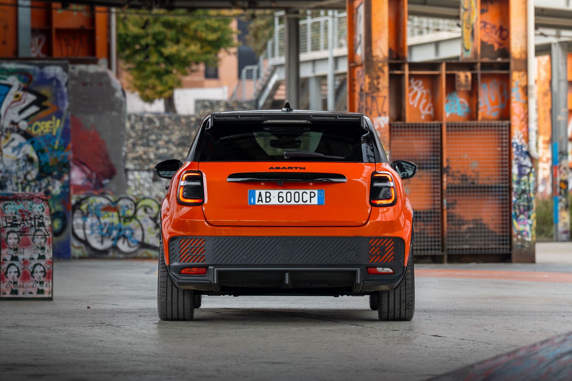 2025 abarth 600e rear orange