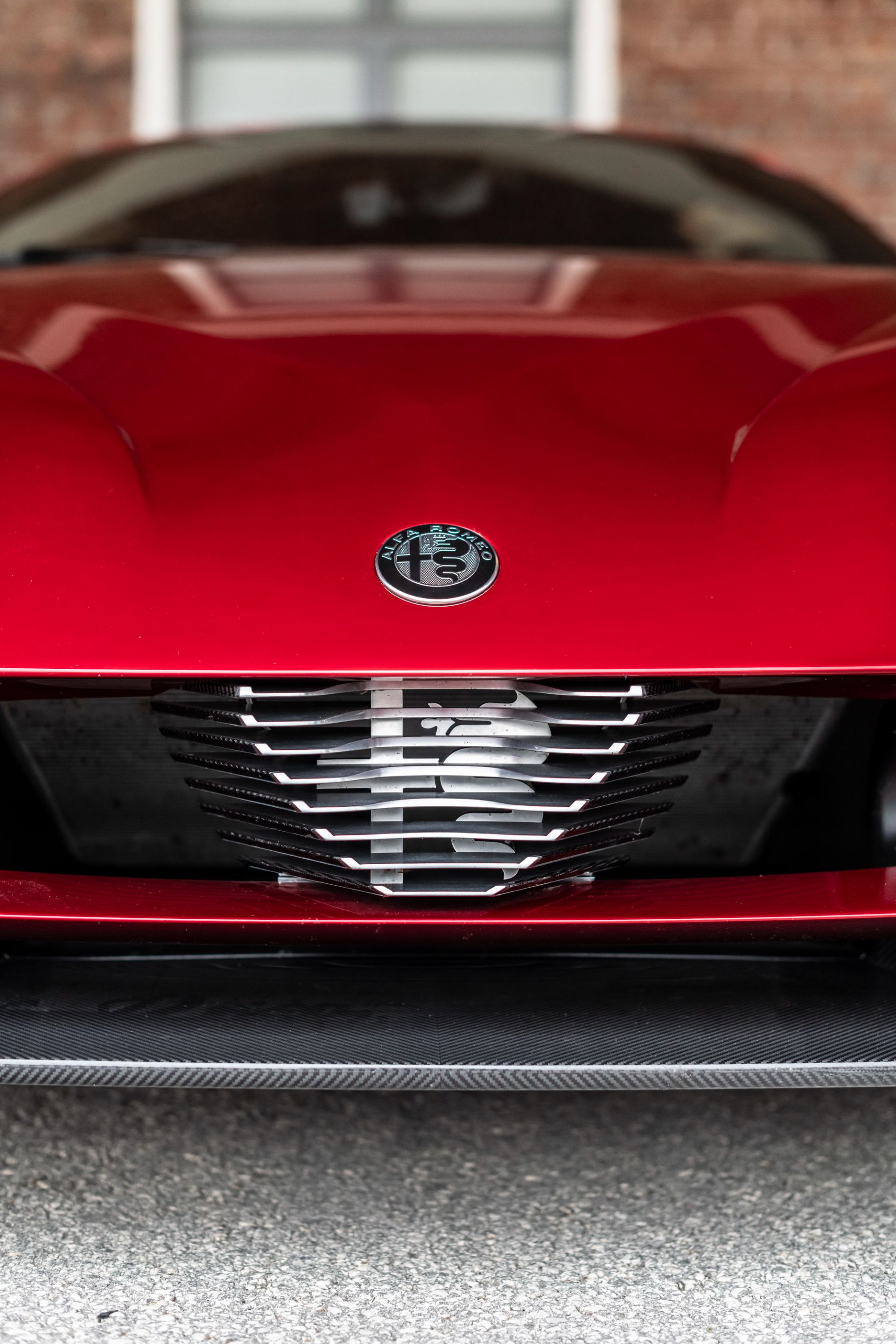 2024 alfa romeo 33 stradale front grille red