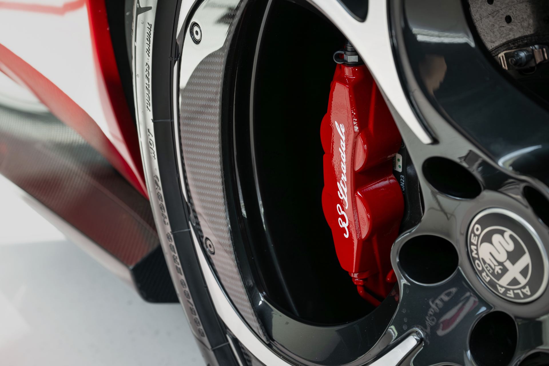 2024 alfa romeo 33 stradale wheel brake caliper