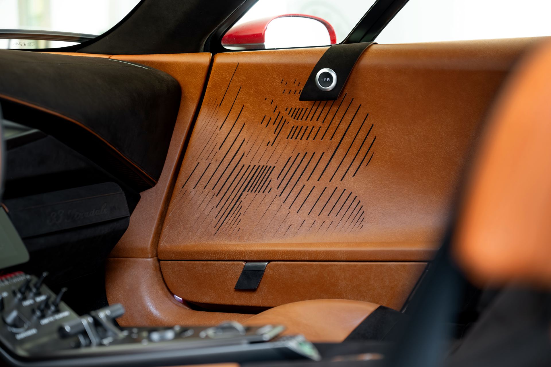 2024 alfa romeo 33 stradale interior door panel