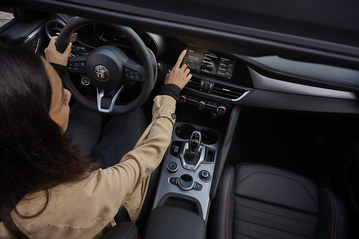 2026 alfa romeo giulia interior infotainment