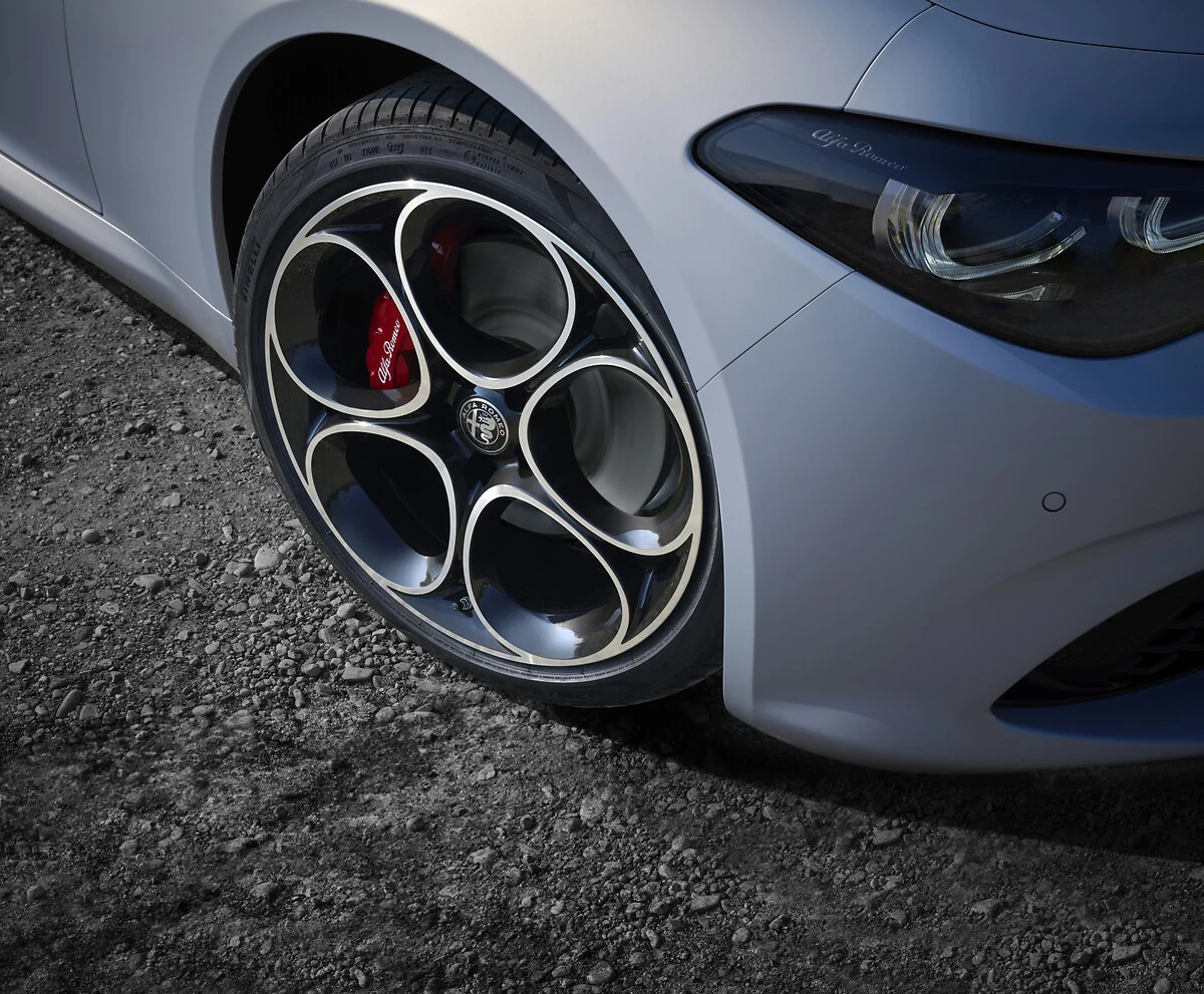 2026 alfa romeo giulia wheel brake caliper