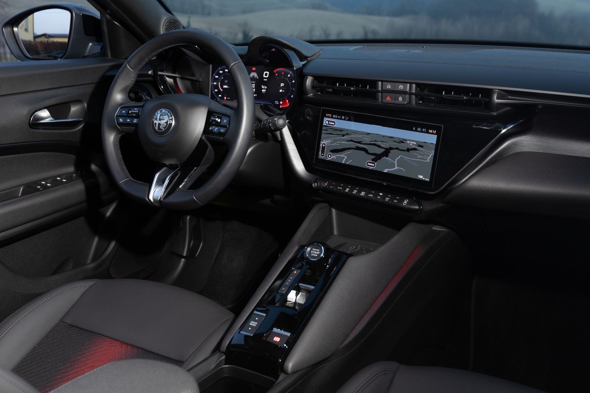 2026 alfa romeo junior ibrida q4 interior cockpit