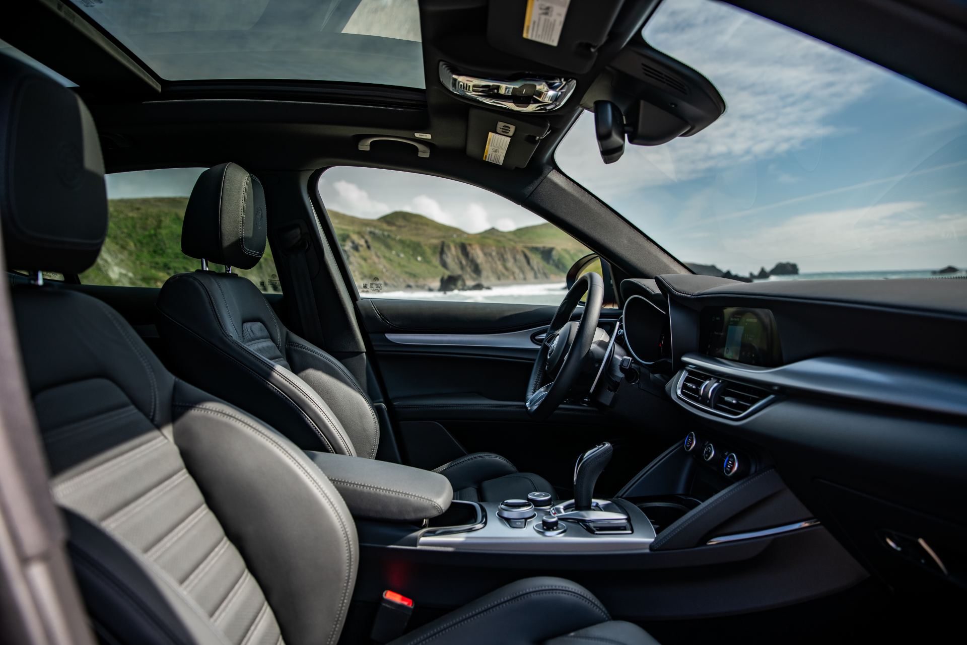 2026 alfa romeo stelvio interior front seats