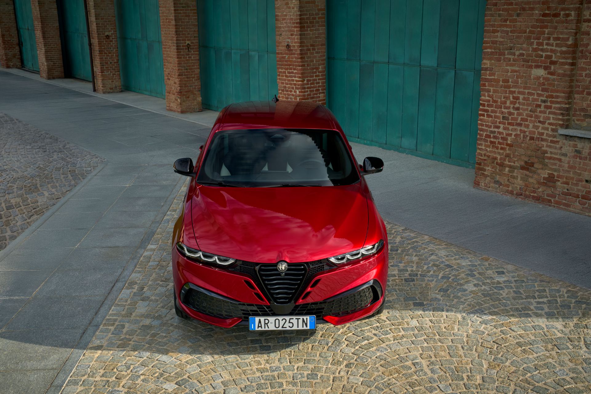 2026 alfa romeo tonale front high angle red