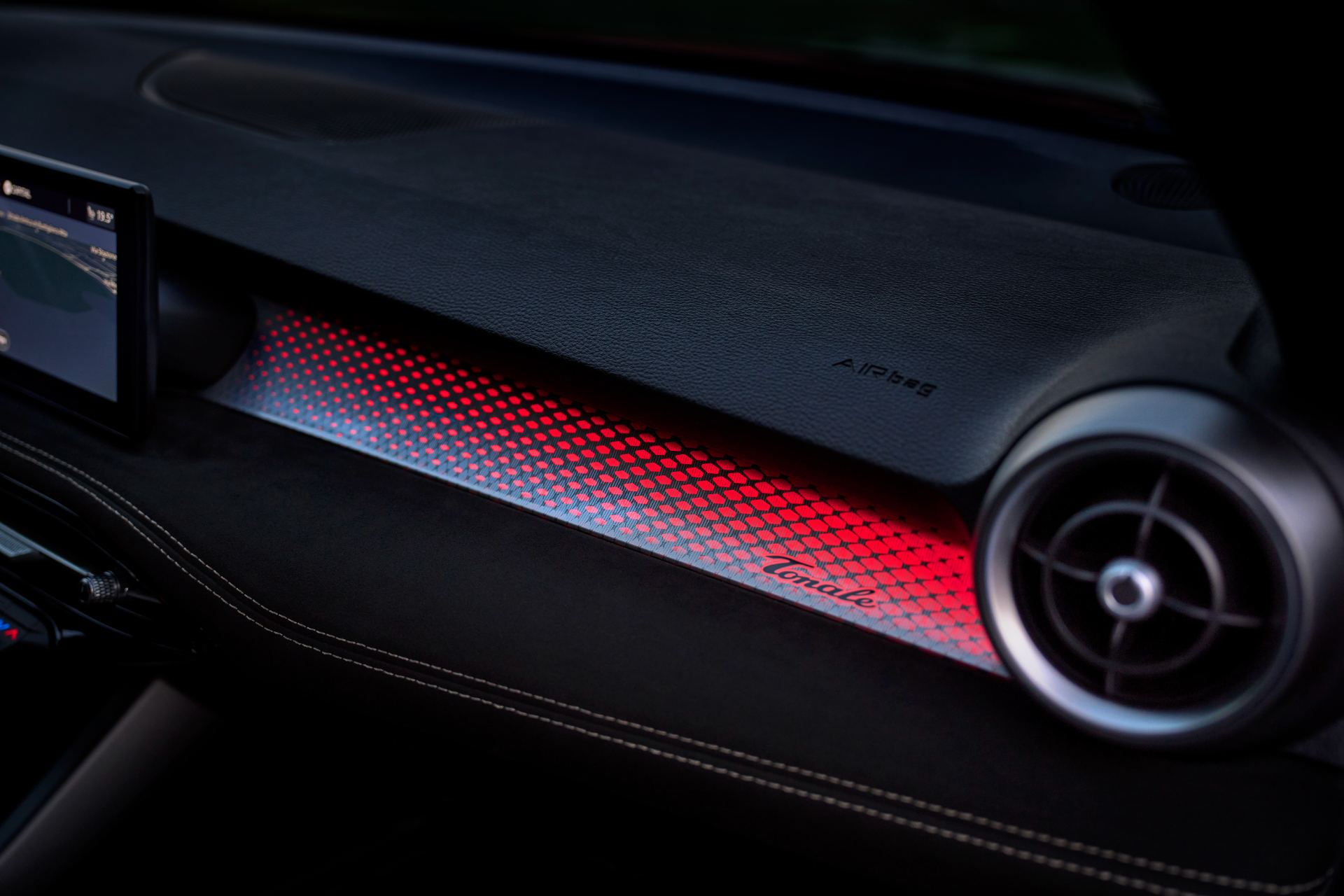 2026 alfa romeo tonale interior dashboard ambient lighting