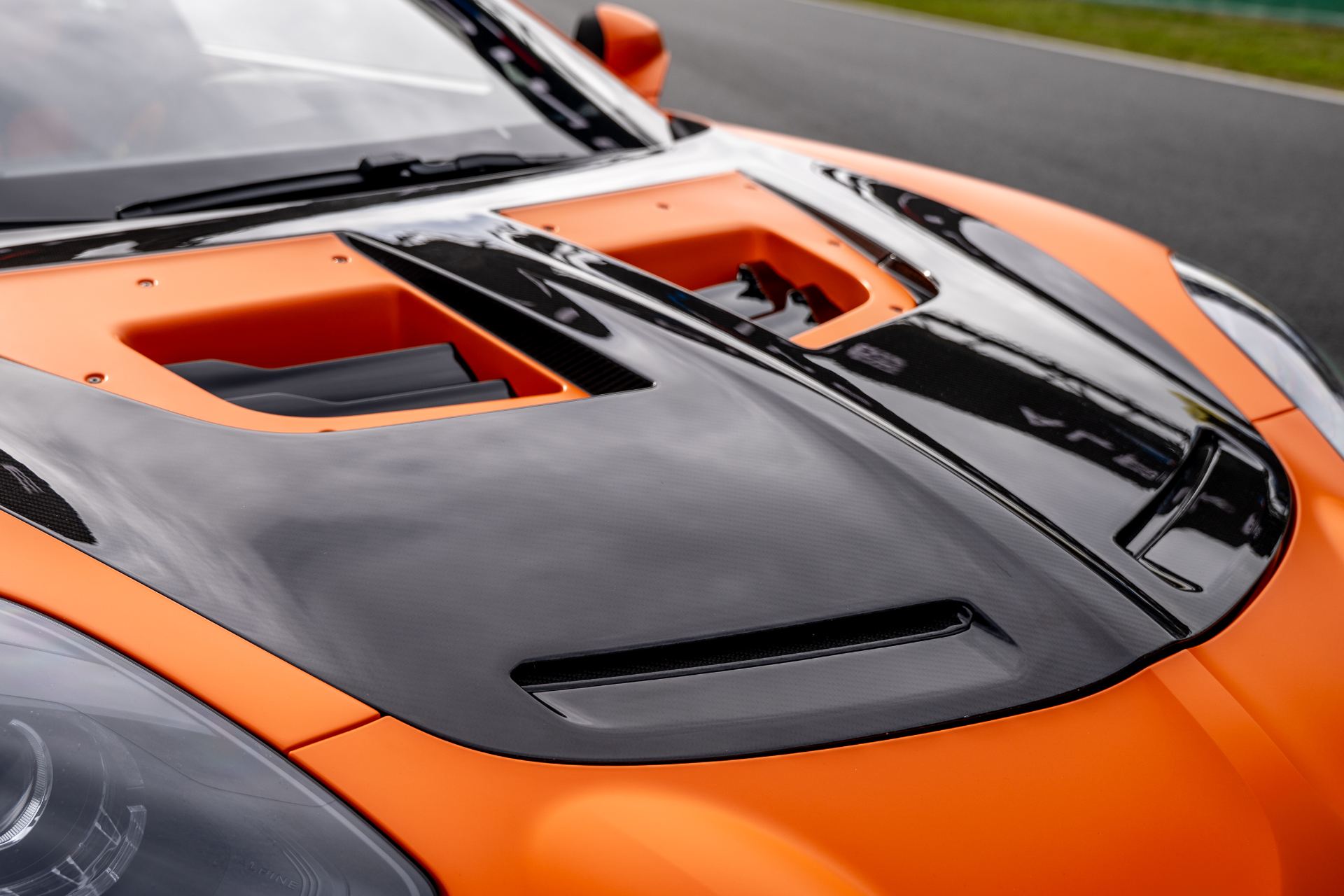 2026 alpine a110 r ultime carbon bonnet vents orange