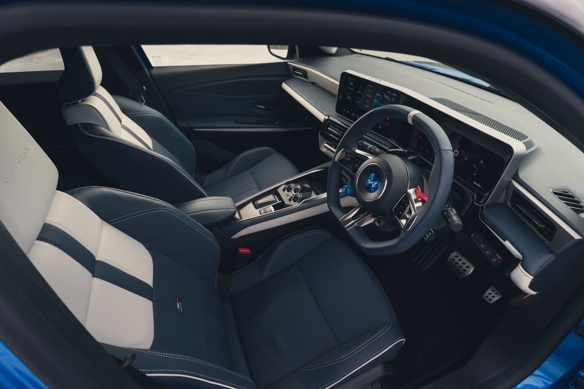 2026 alpine a290 interior front seats