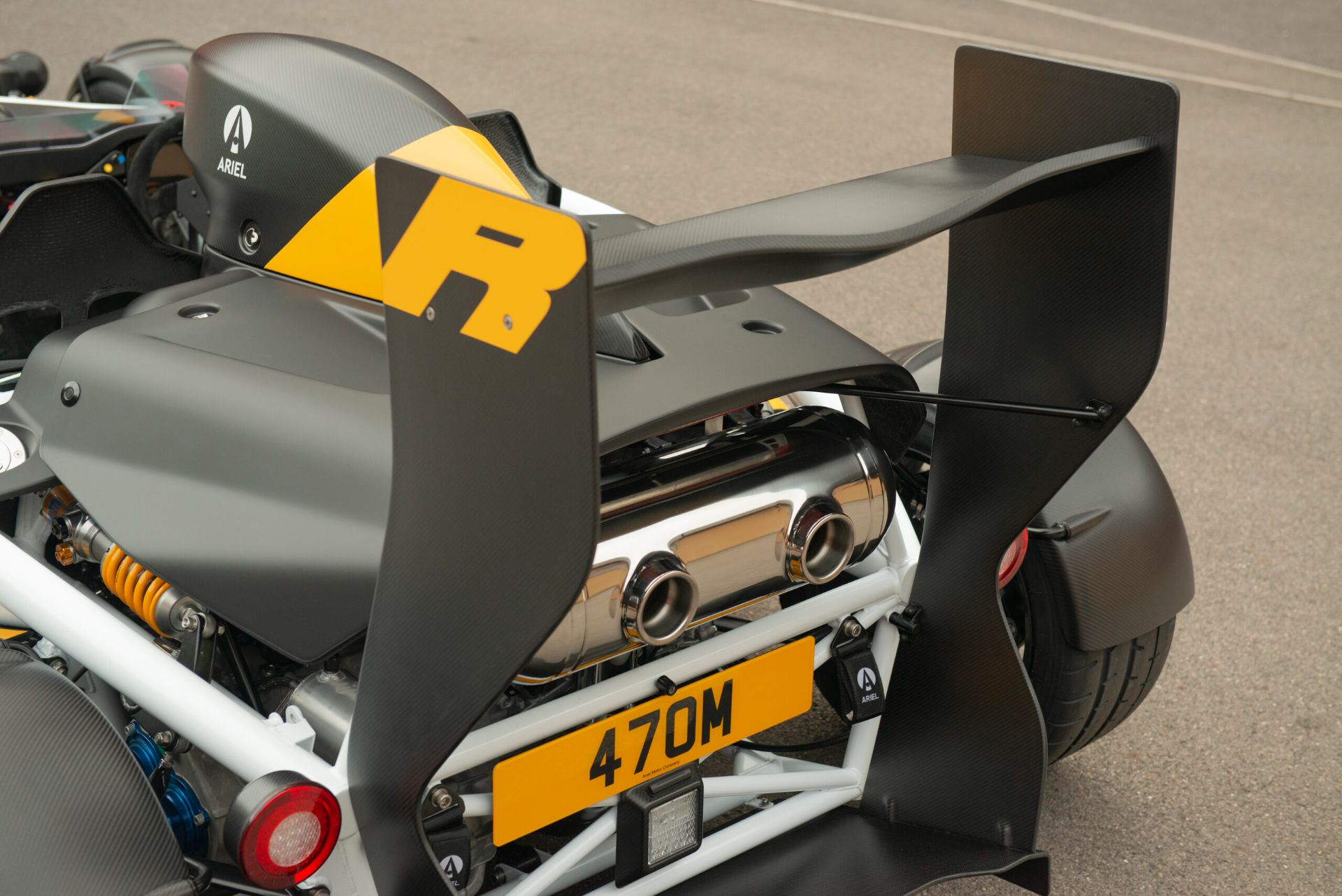 ariel atom 4r rear wing engine