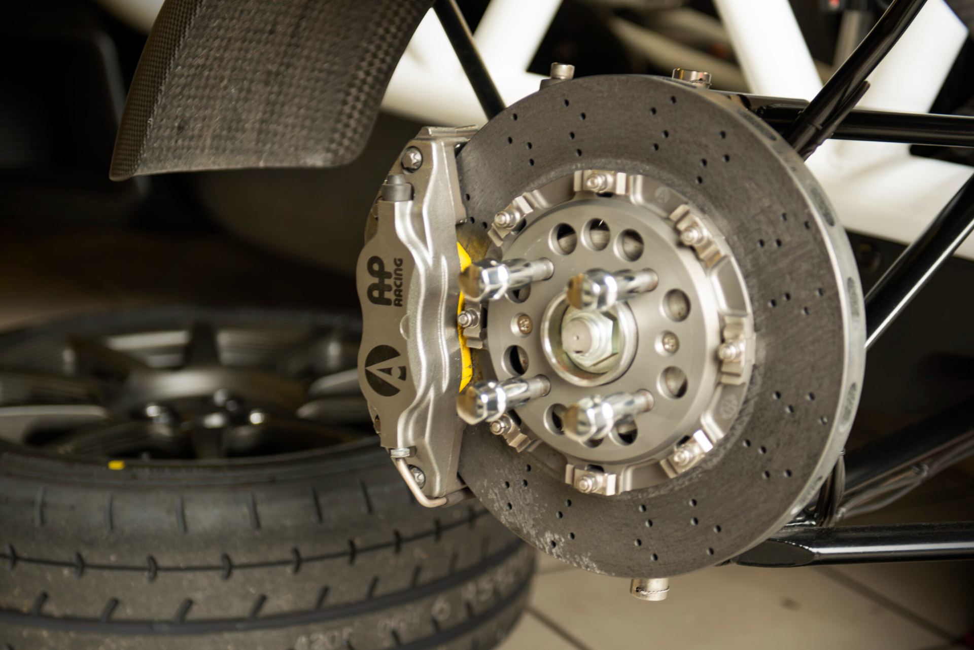 ariel atom 4r ap racing brake