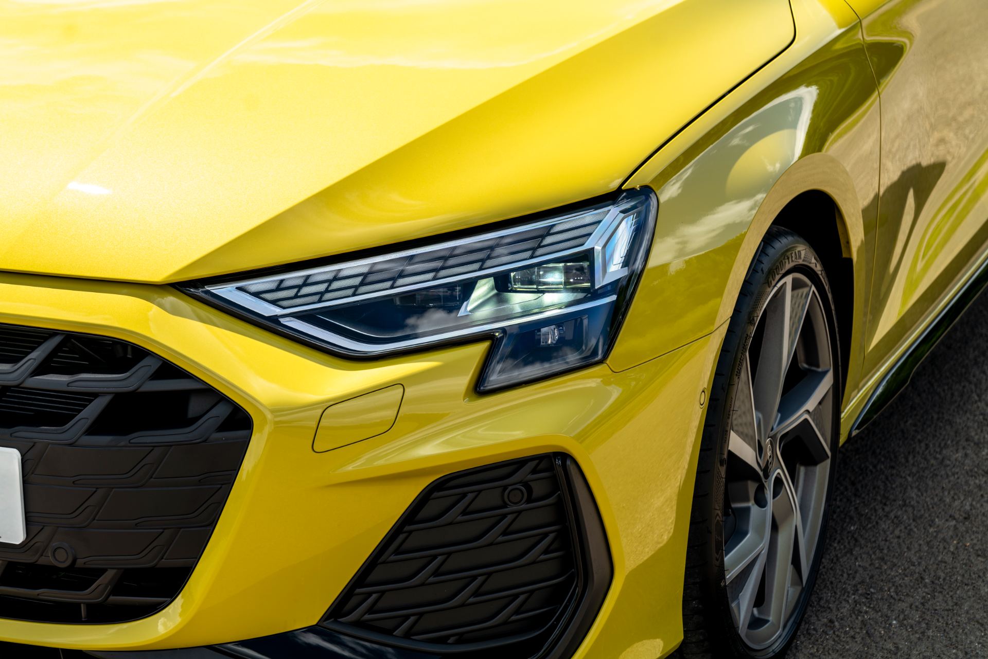 2025 audi a3 saloon headlight yellow