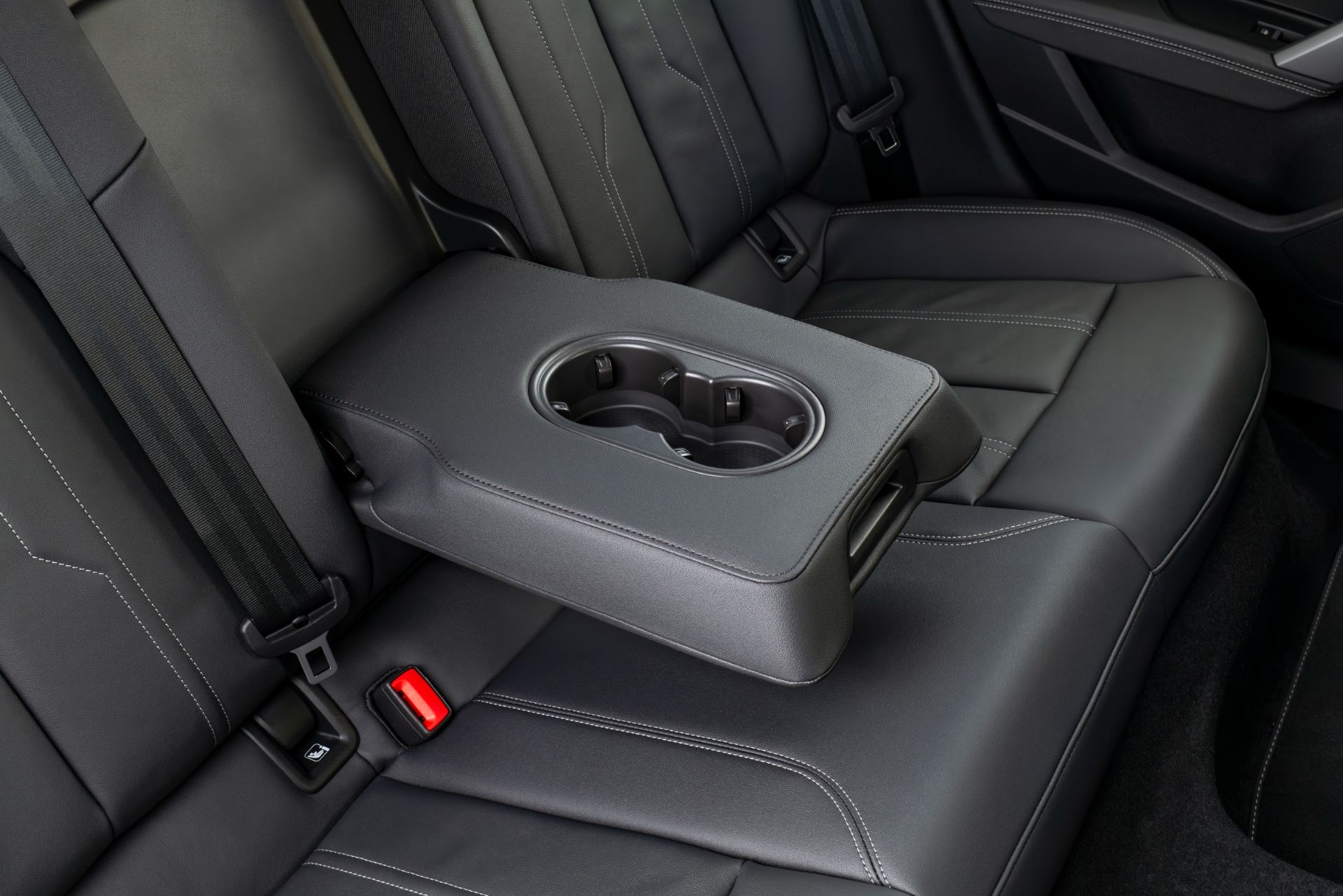 2025 audi a3 saloon interior rear armrest