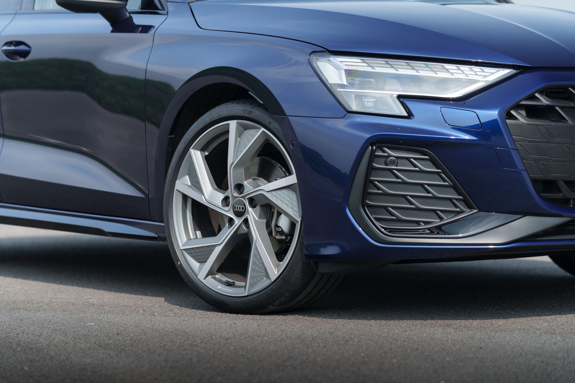 2025 audi a3 sportback headlight wheel blue