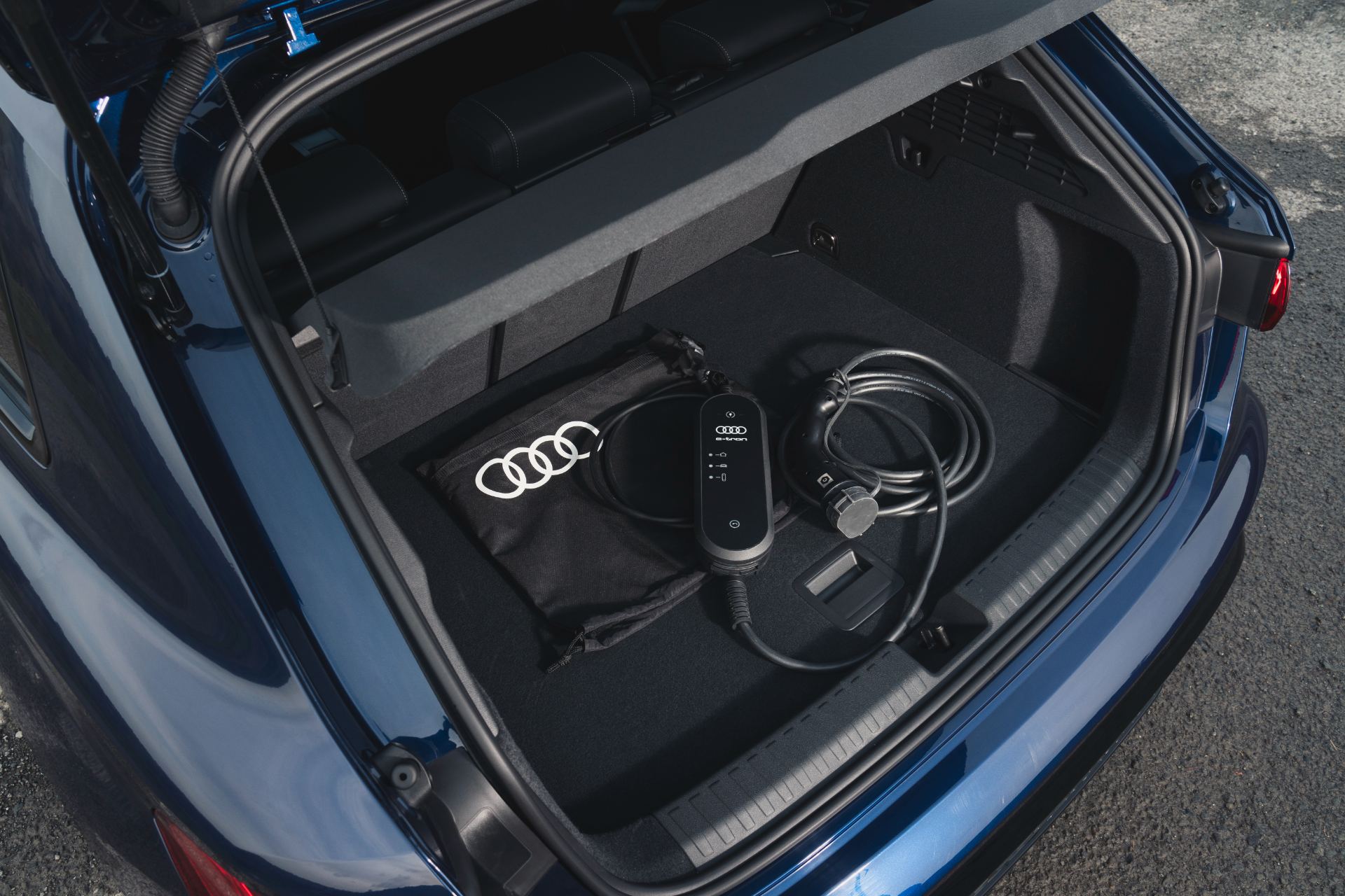 2025 audi a3 sportback tfsi e cargo space charging cable