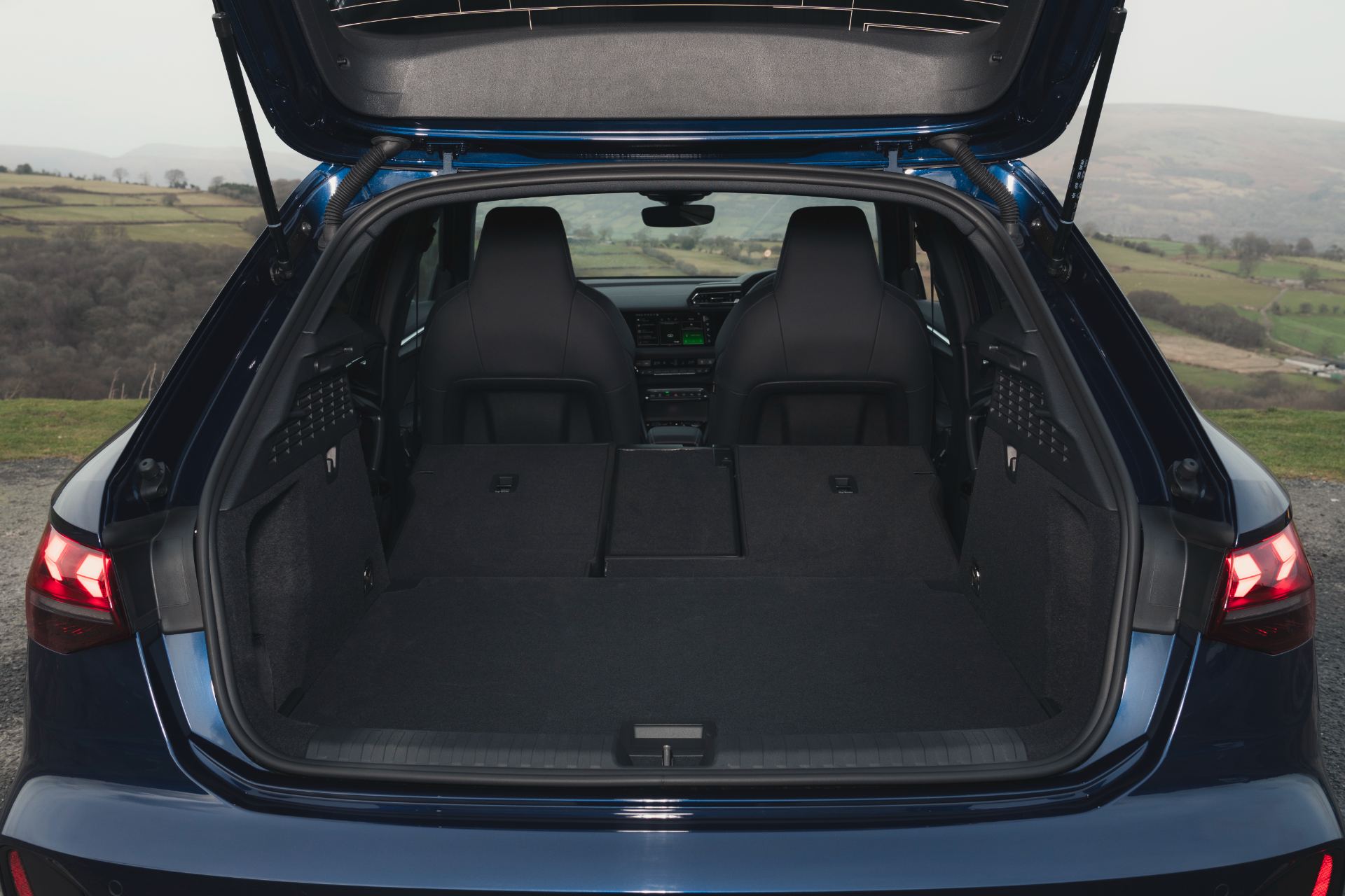 2025 audi a3 sportback tfsi e cargo space