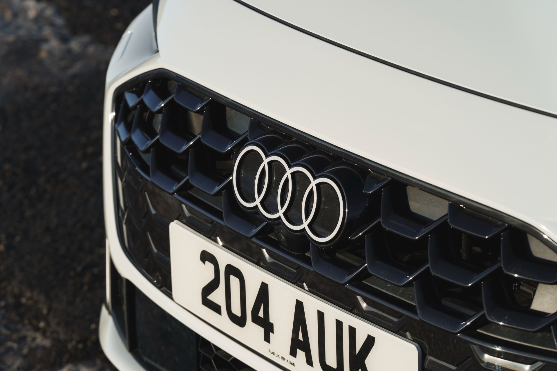 audi a5 avant grille white