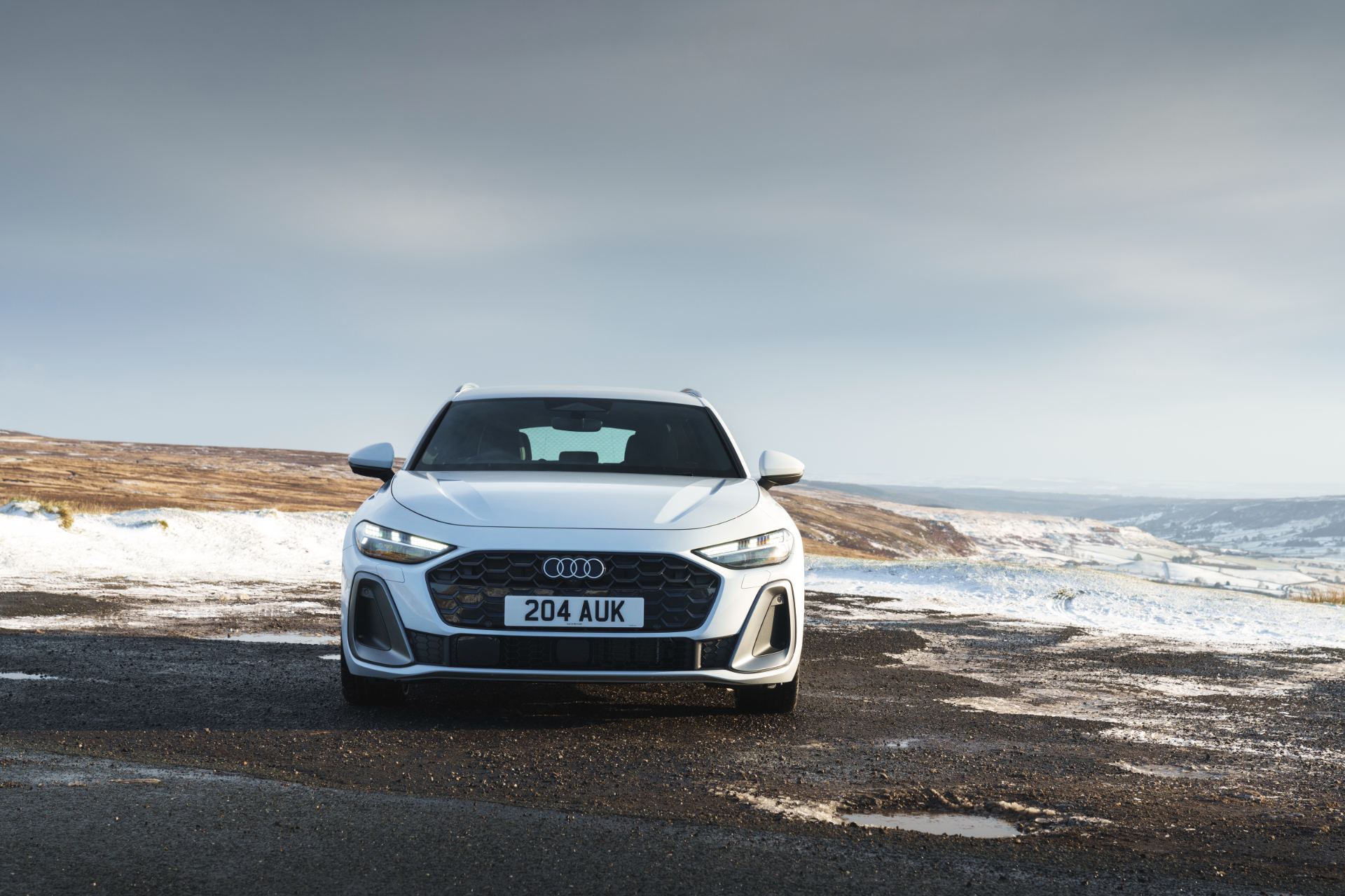 audi a5 avant front moorland white