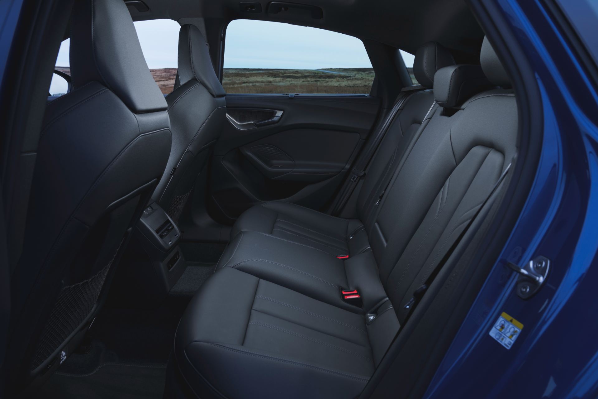 audi a5 saloon interior rear seats