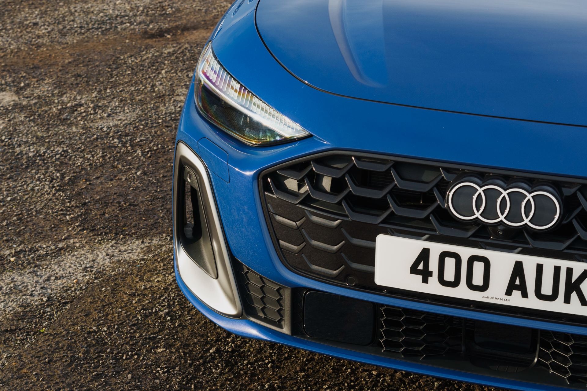 audi a5 saloon grille detail blue