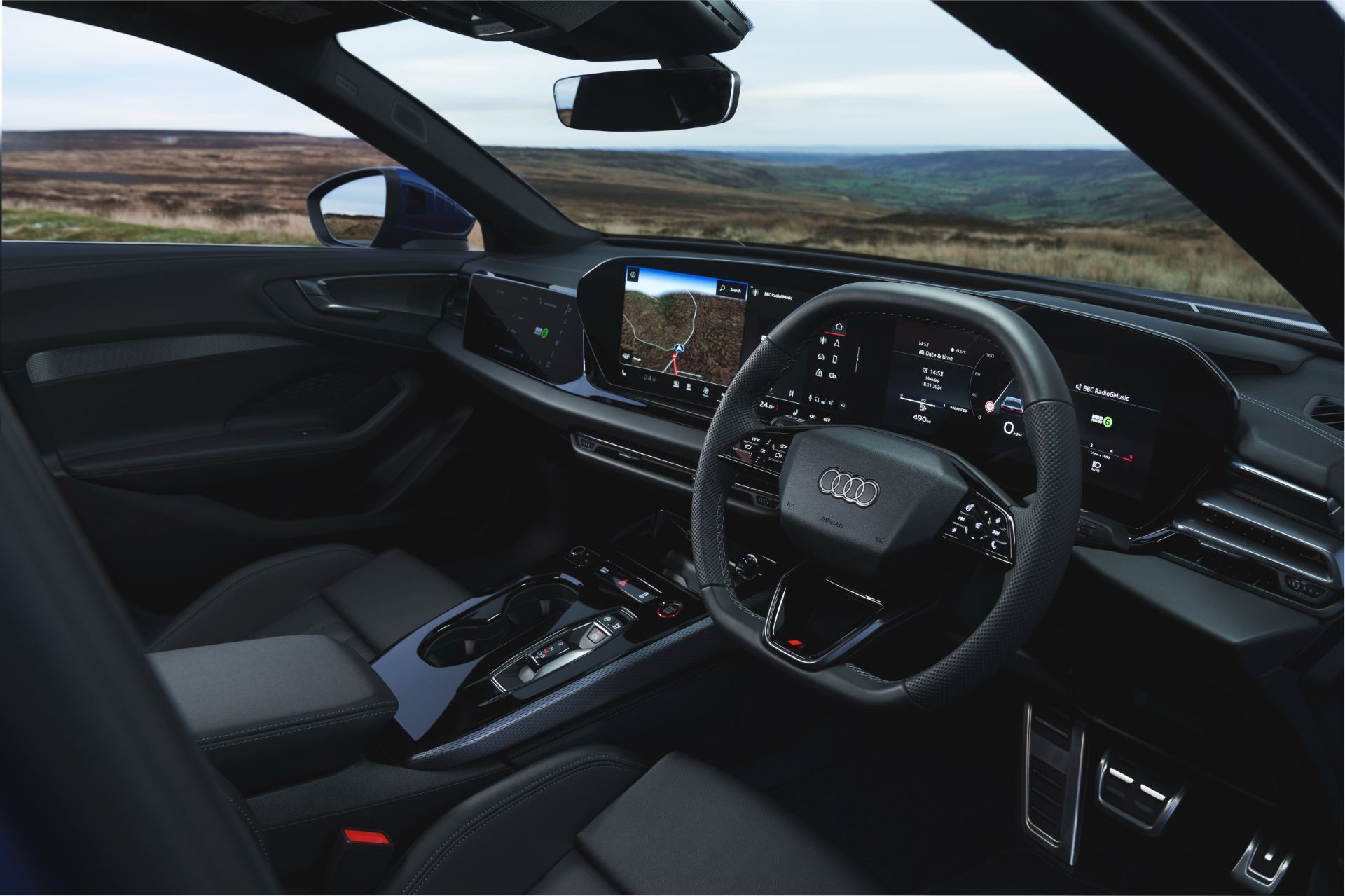 audi a5 saloon interior cockpit side view