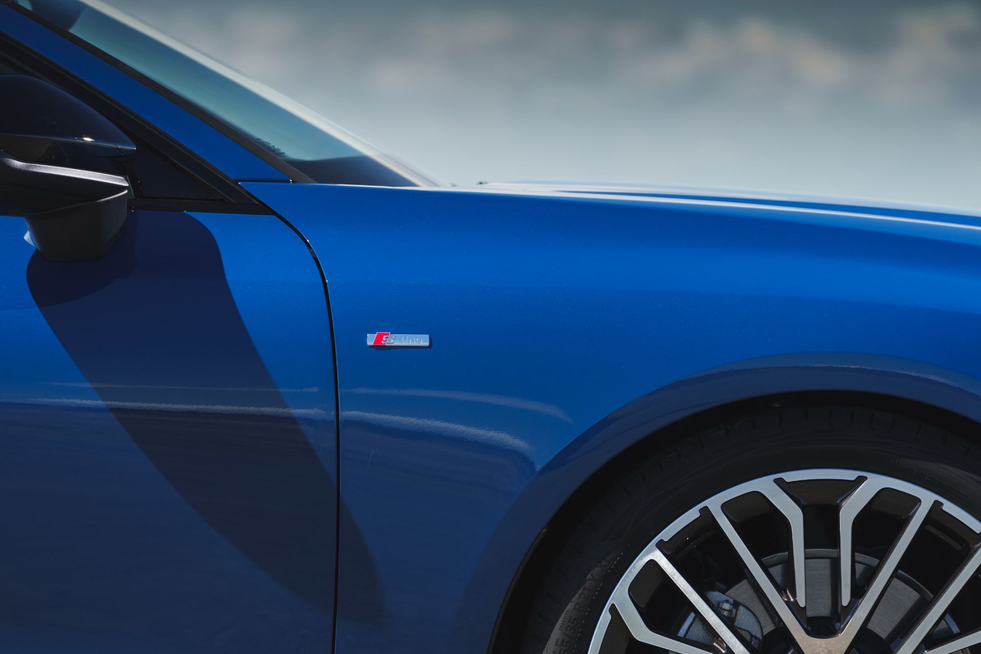 2026 audi a6 avant front wing badge blue