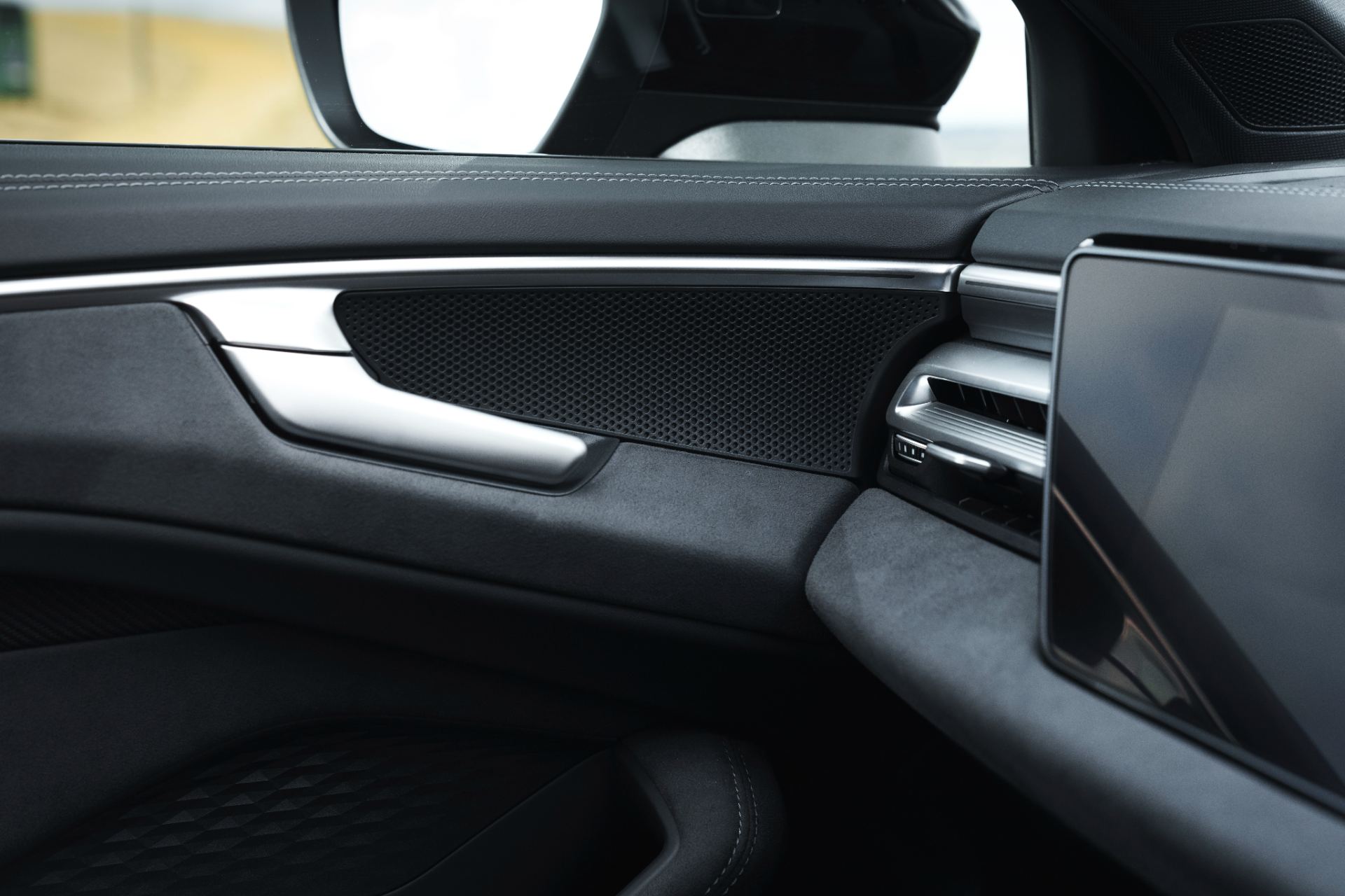 2026 audi a6 saloon e hybrid interior door trim
