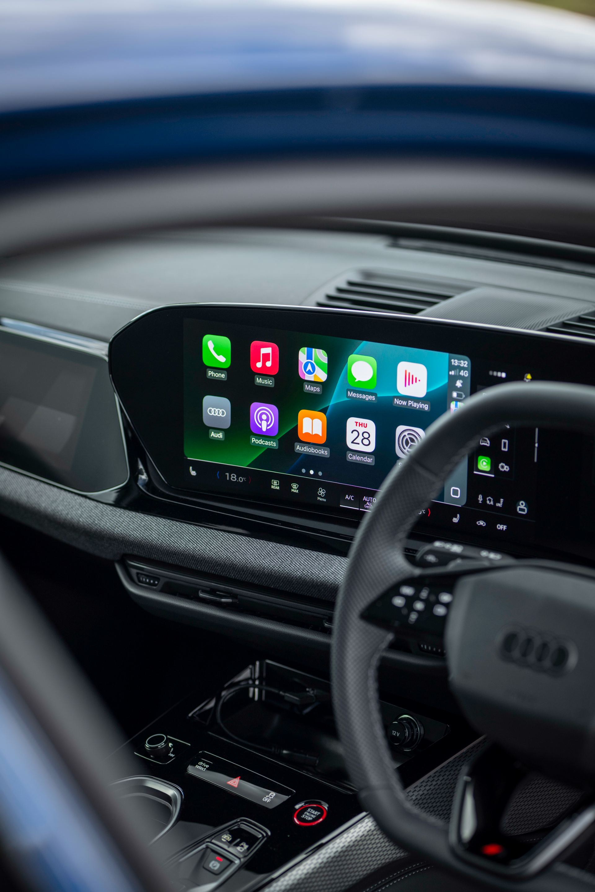 2026 audi a6 saloon interior infotainment apple carplay