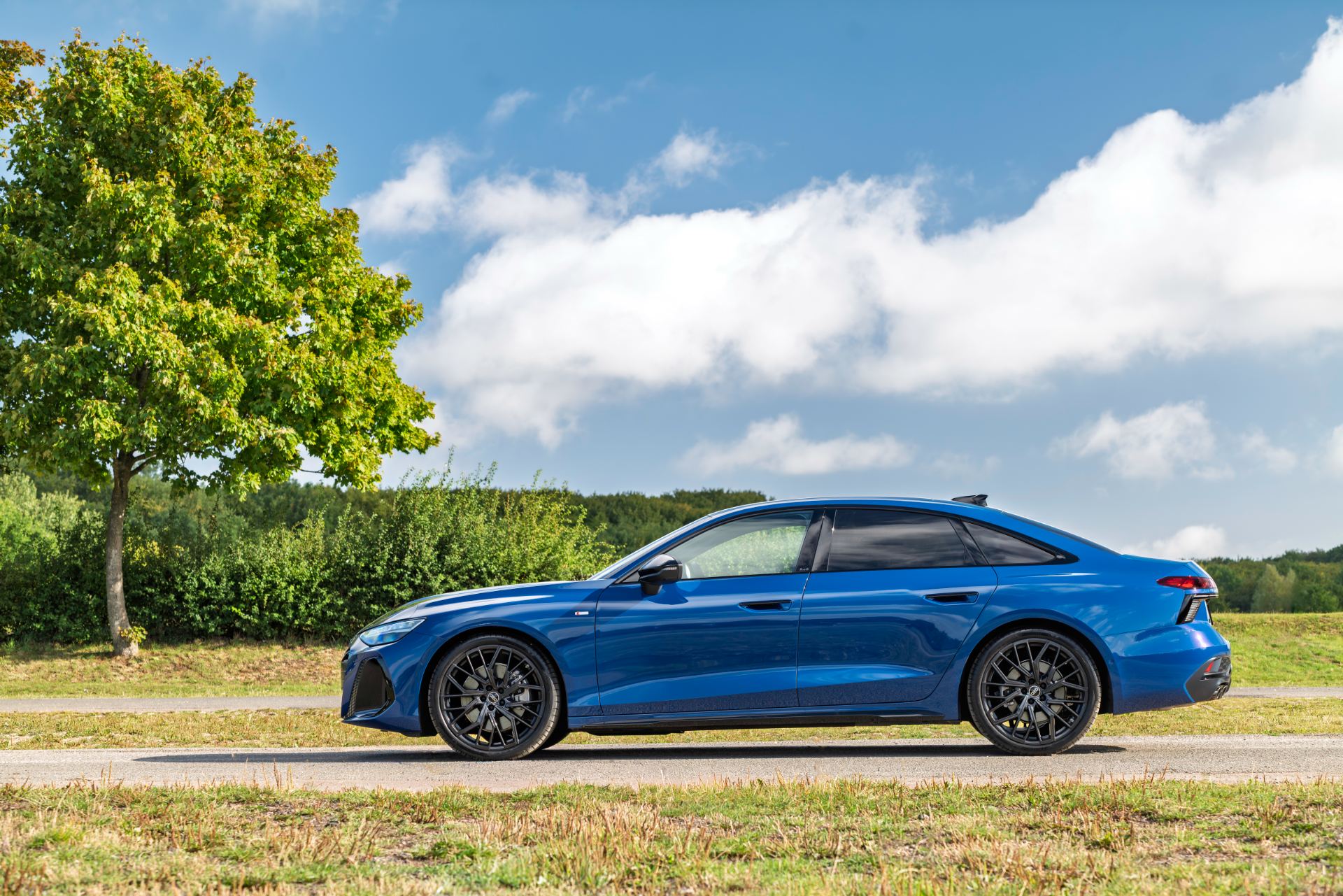 2026 audi a6 saloon side profile blue