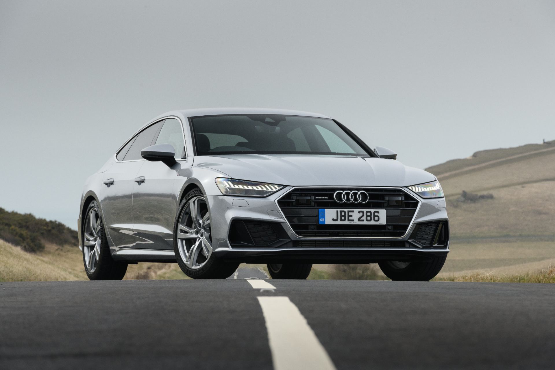 2025 audi a7 sportback front downs road silver
