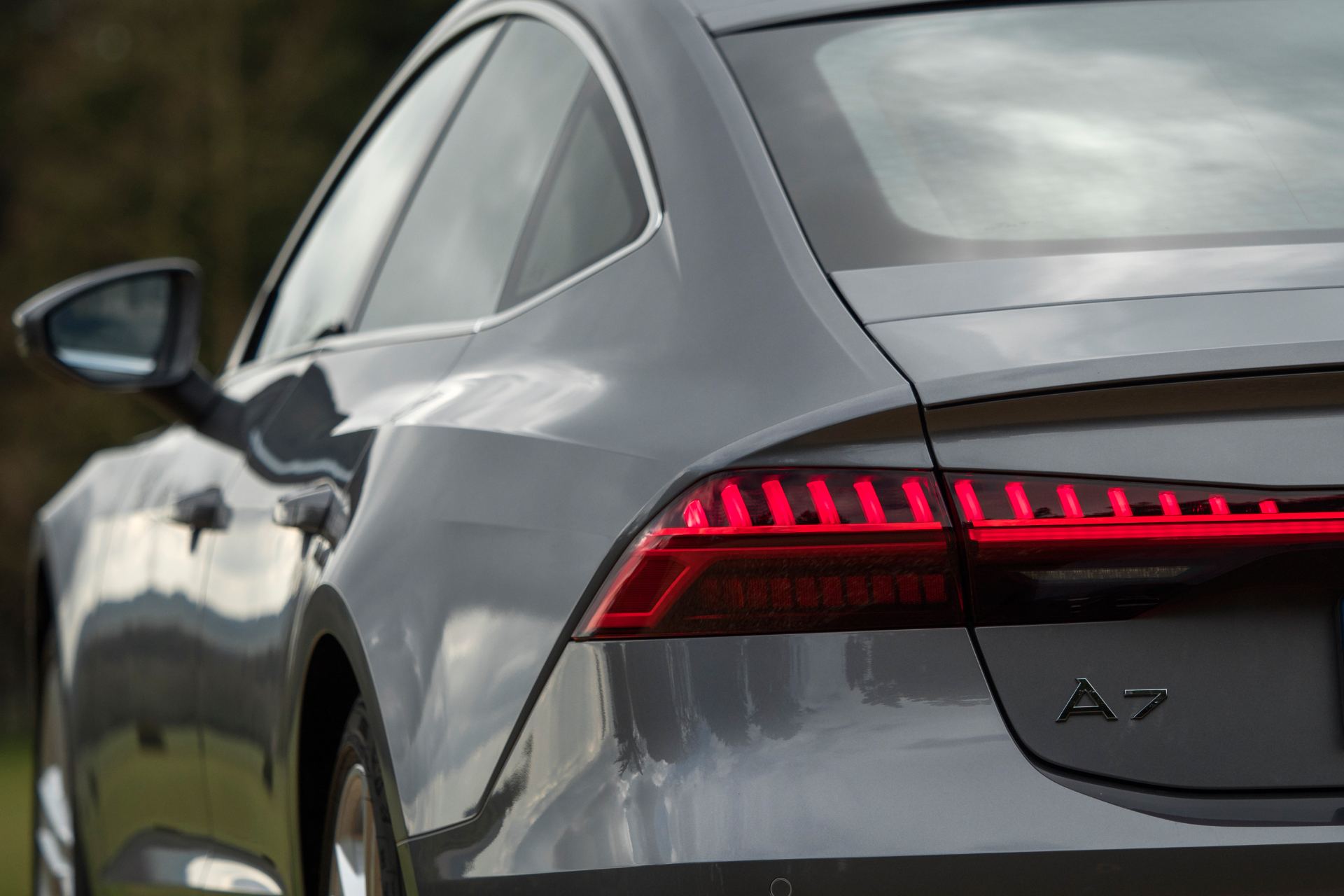 2025 audi a7 sportback taillight a7 badge grey