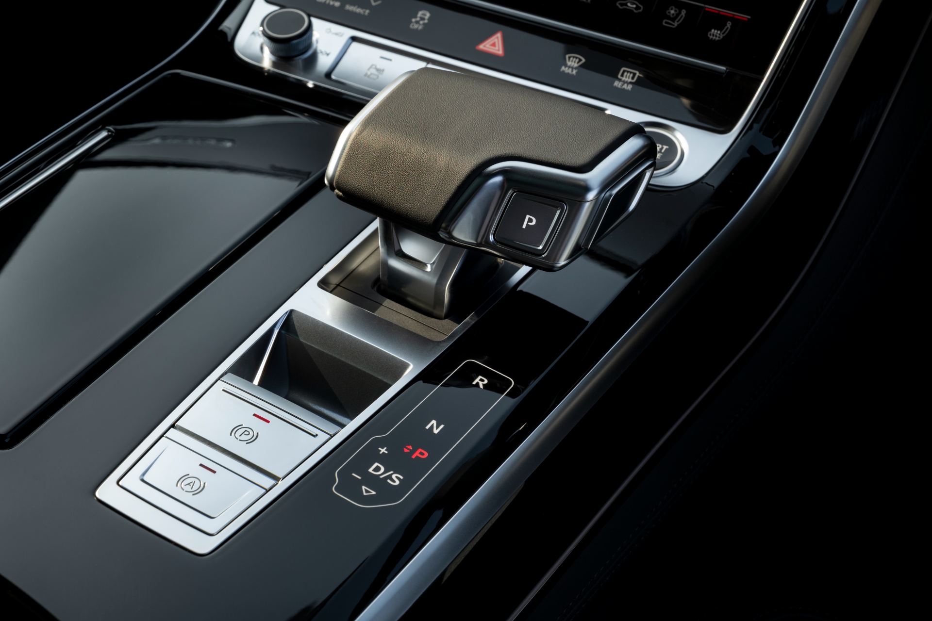 2025 audi a8 60 tfsi e interior gear selector