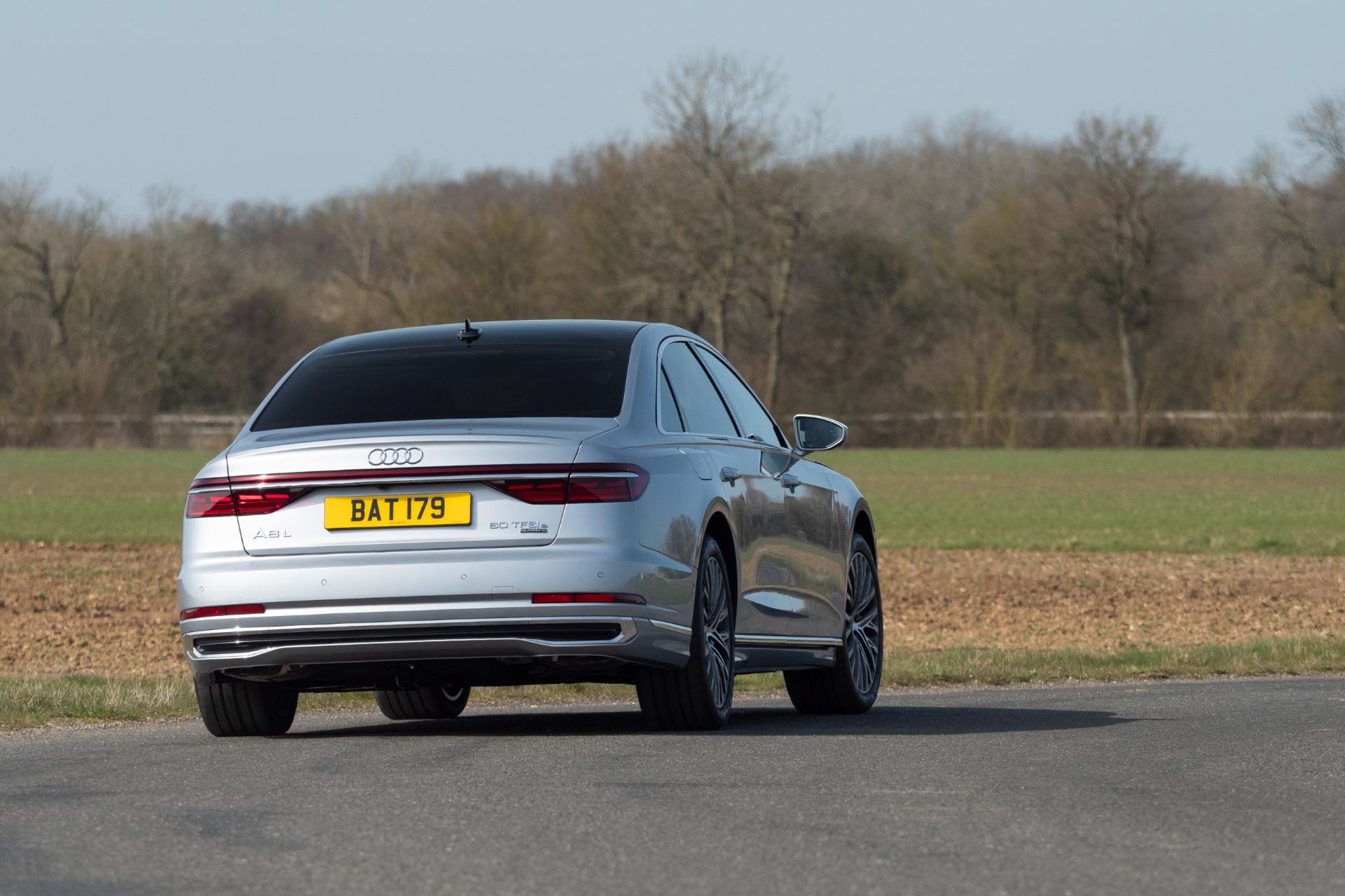 2025 audi a8 60 tfsi e rear silver