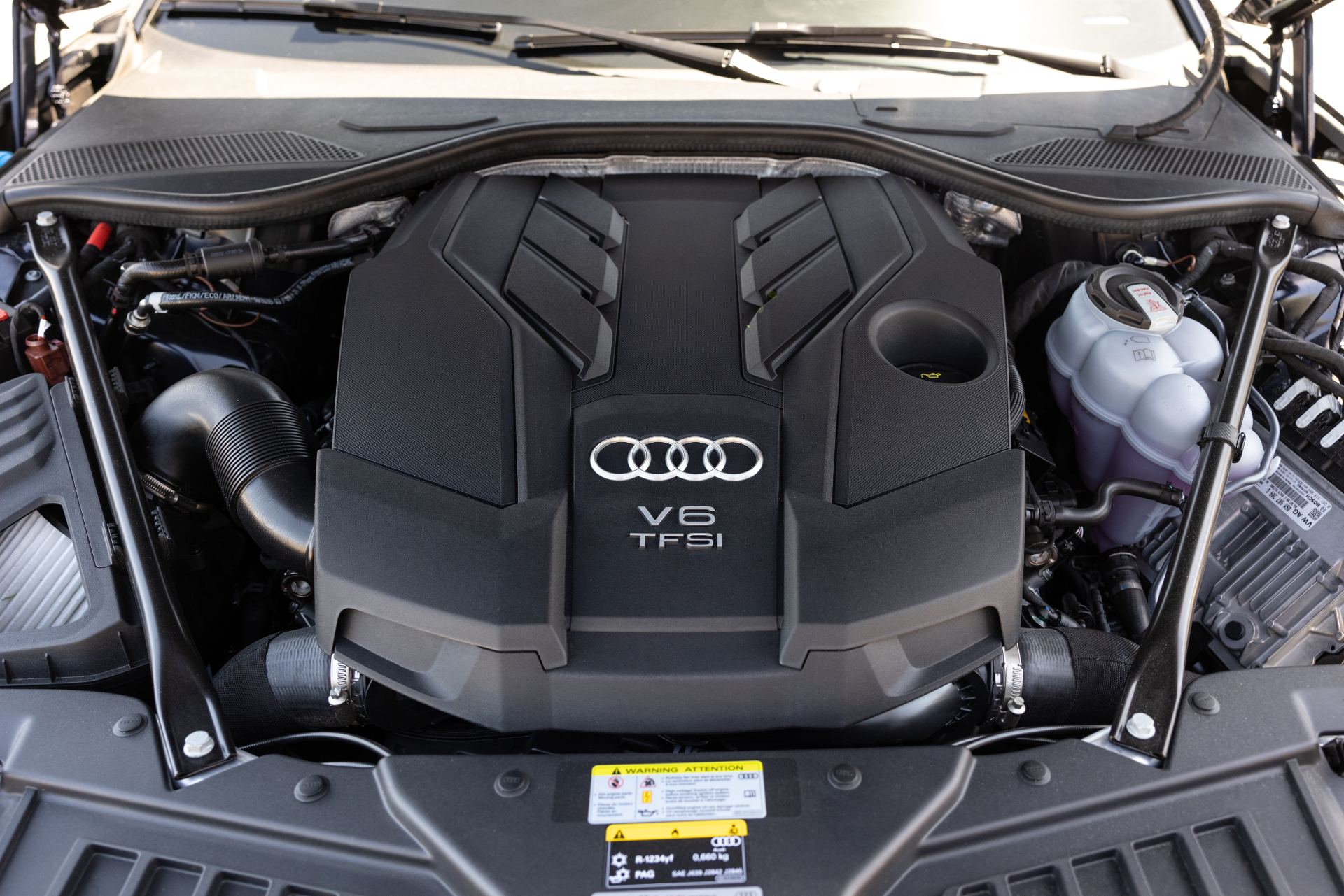 audi a8 l engine bay v6 tfsi