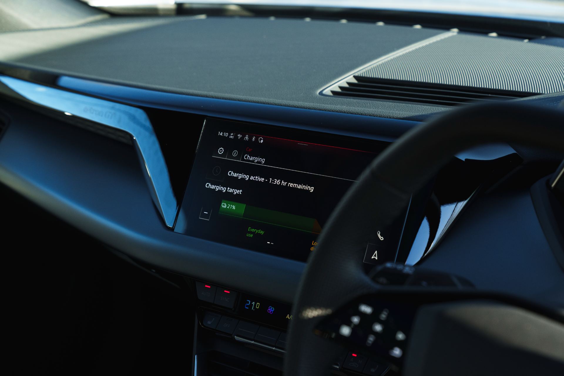 2026 audi e tron gt quattro interior charging screen