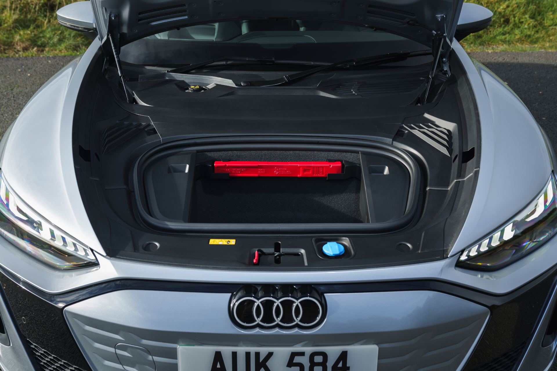 2026 audi e tron gt quattro front trunk