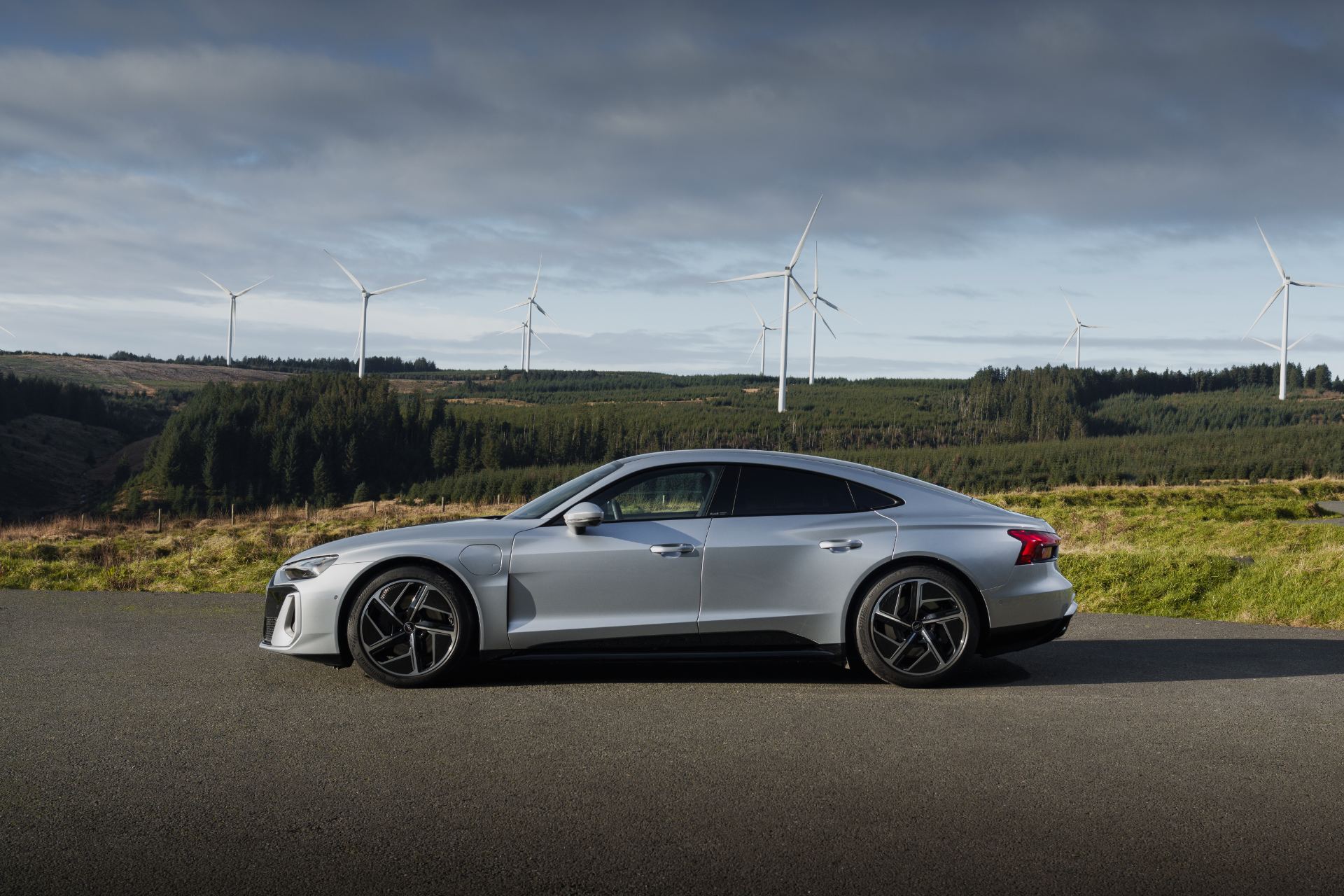 2026 audi e tron gt quattro side profile silver