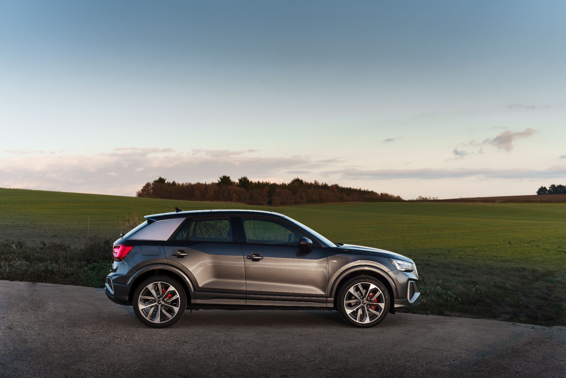 2025 audi q2 side profile fields grey