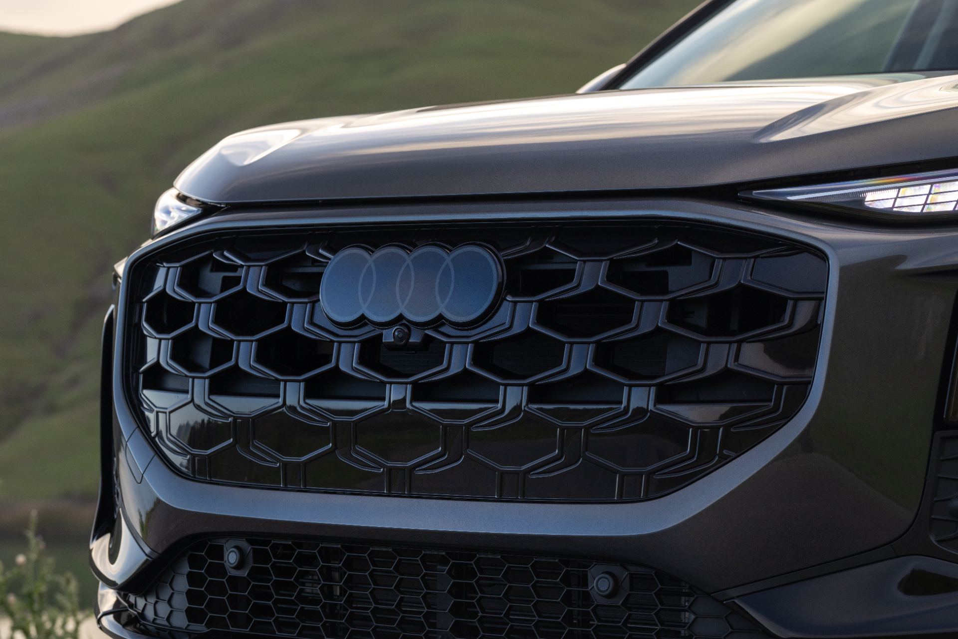 2026 audi q3 grille grey