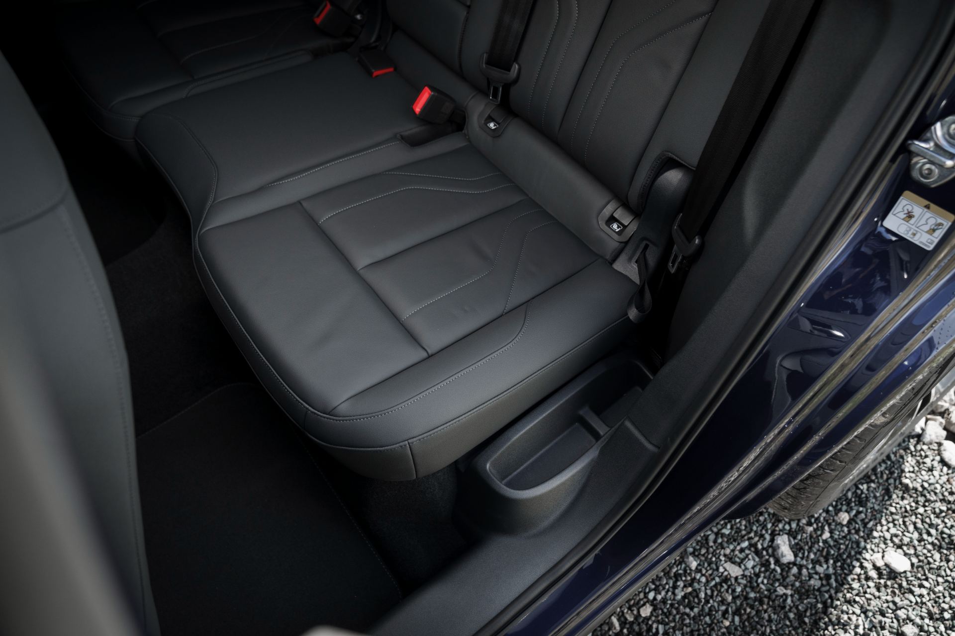 2026 audi q3 e hybrid interior rear seats