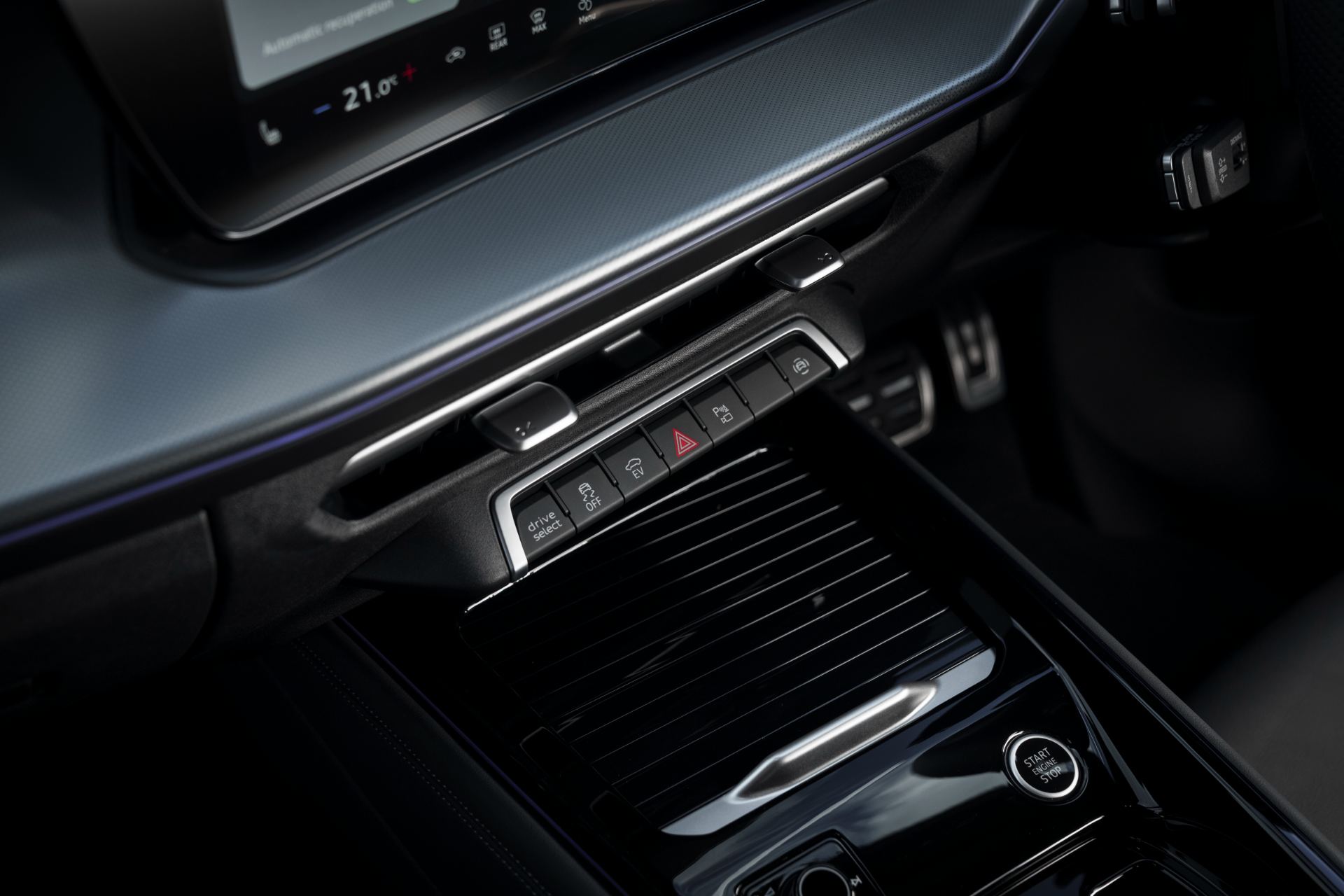 2026 audi q3 e hybrid interior center console buttons