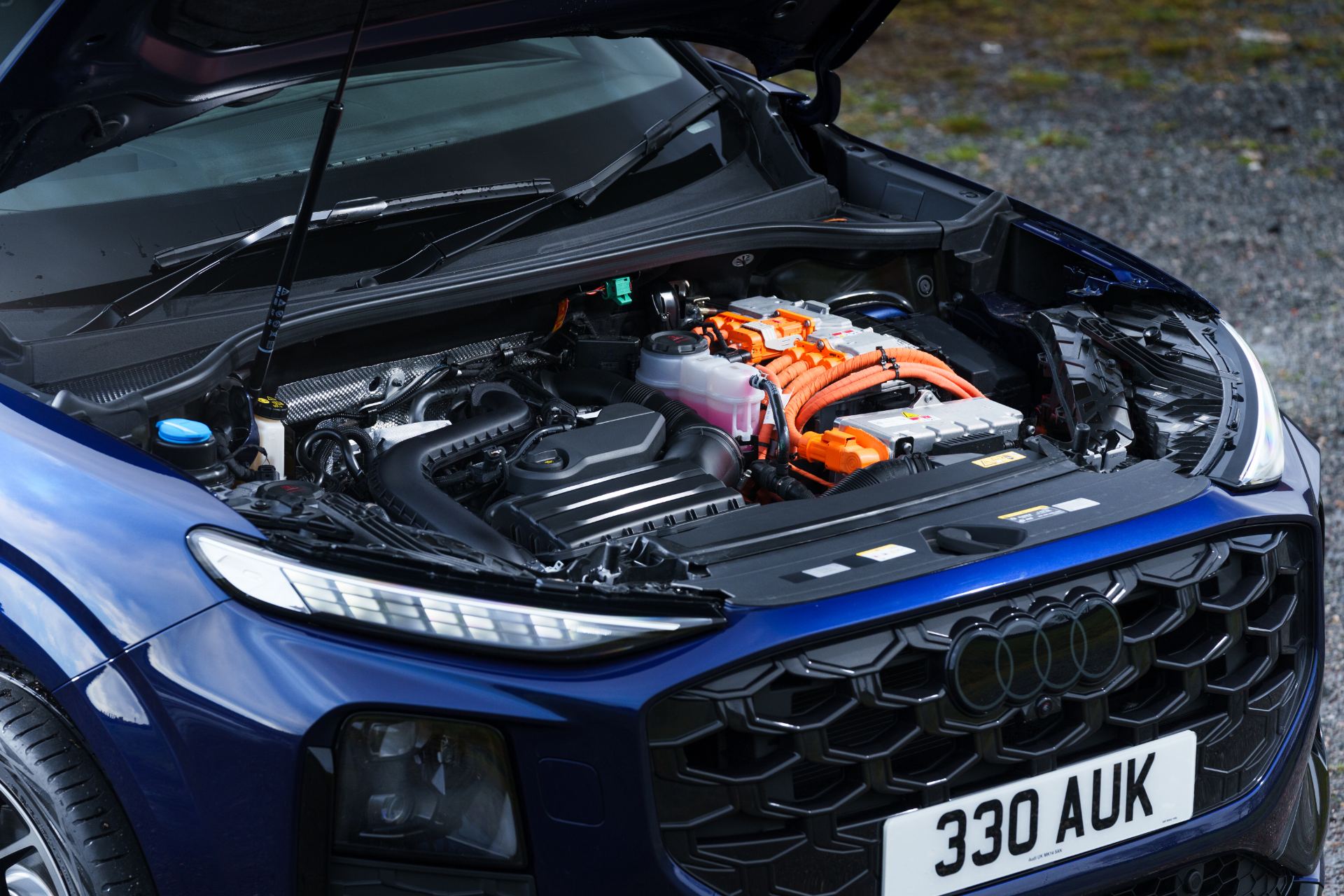 2026 audi q3 sportback e hybrid engine bay