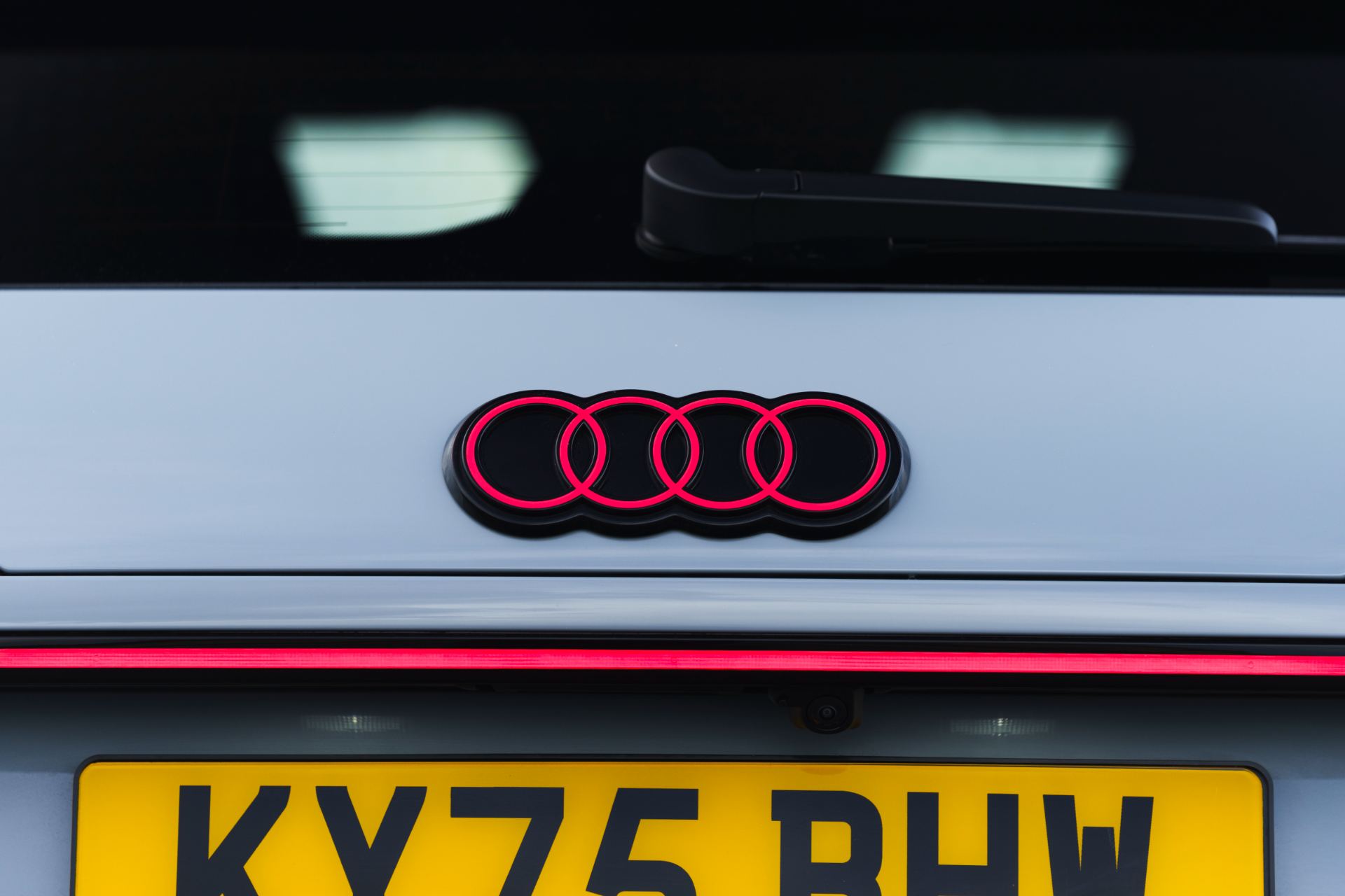 2026 audi q3 rear illuminated rings