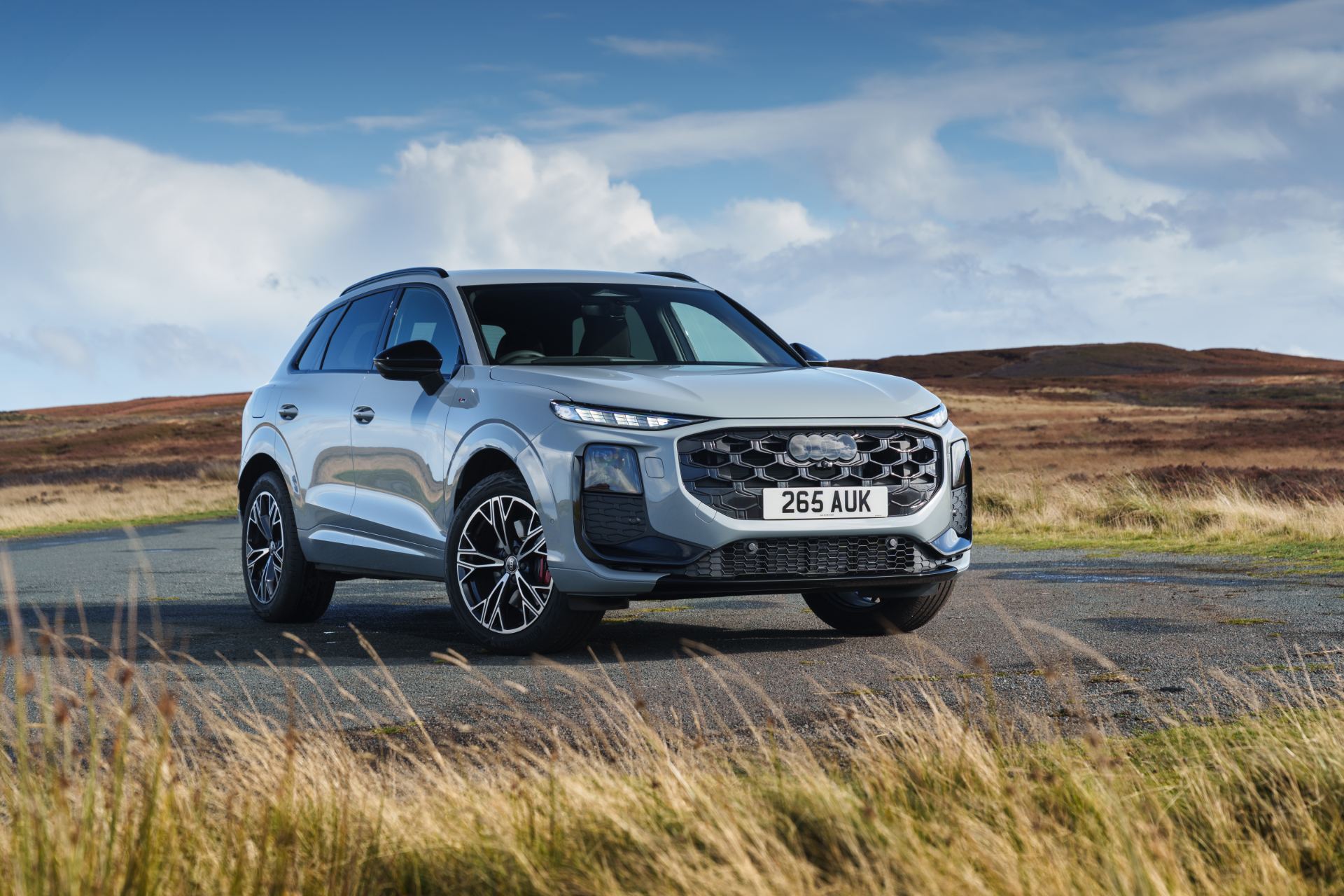 2026 audi q3 front three quarter moorland silver