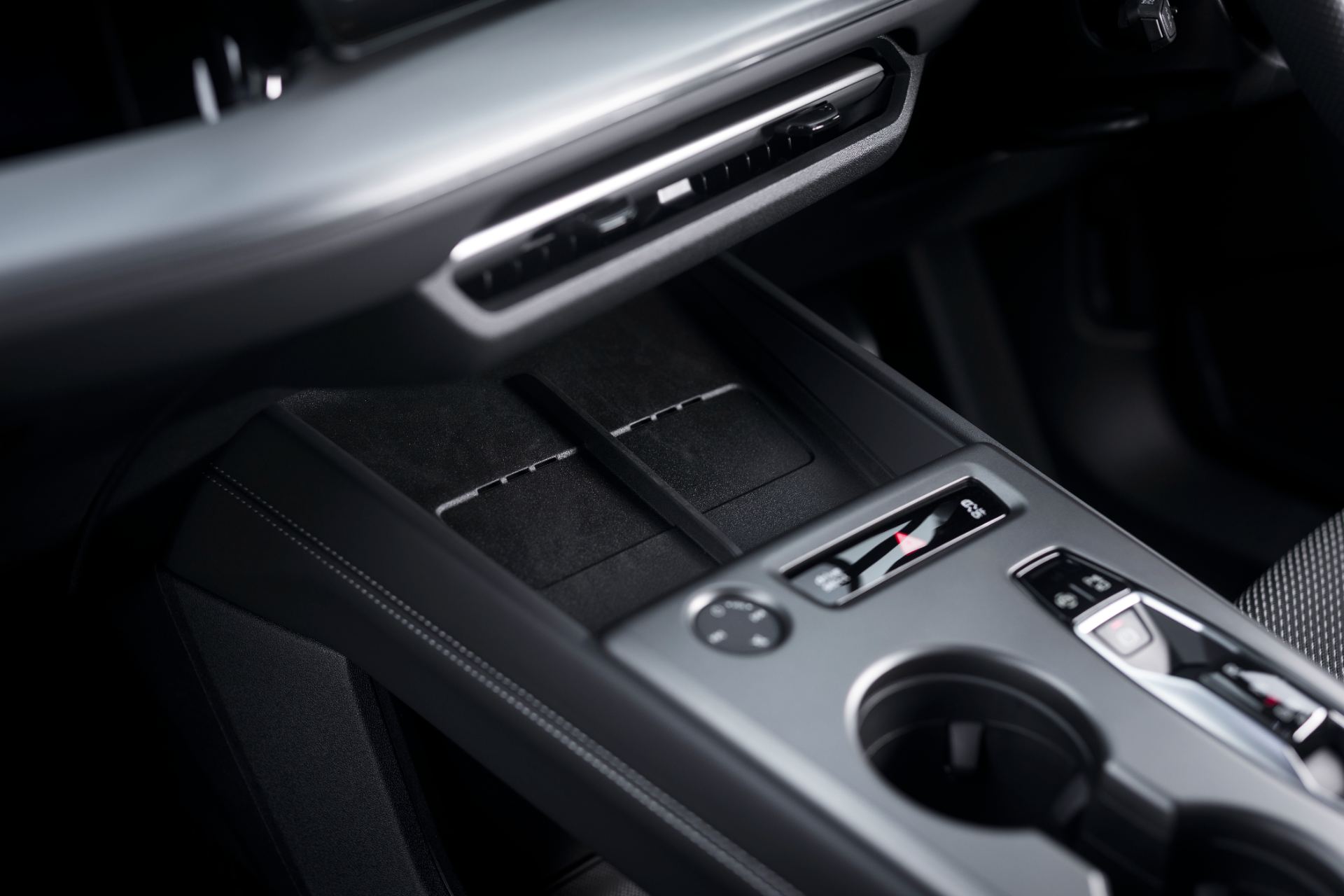 2026 audi q4 e tron interior wireless charging tray