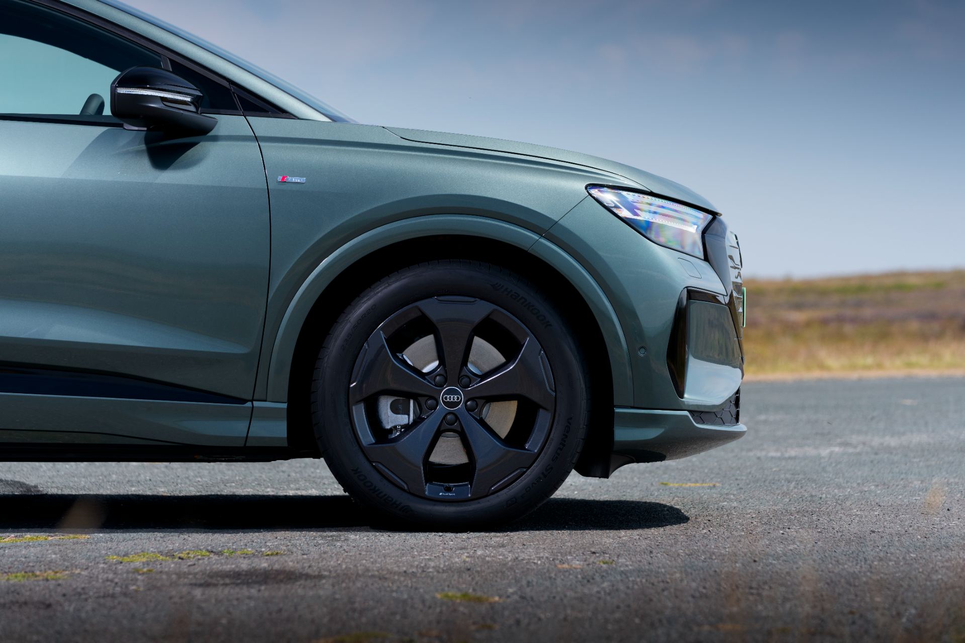 2026 audi q4 e tron front wheel green