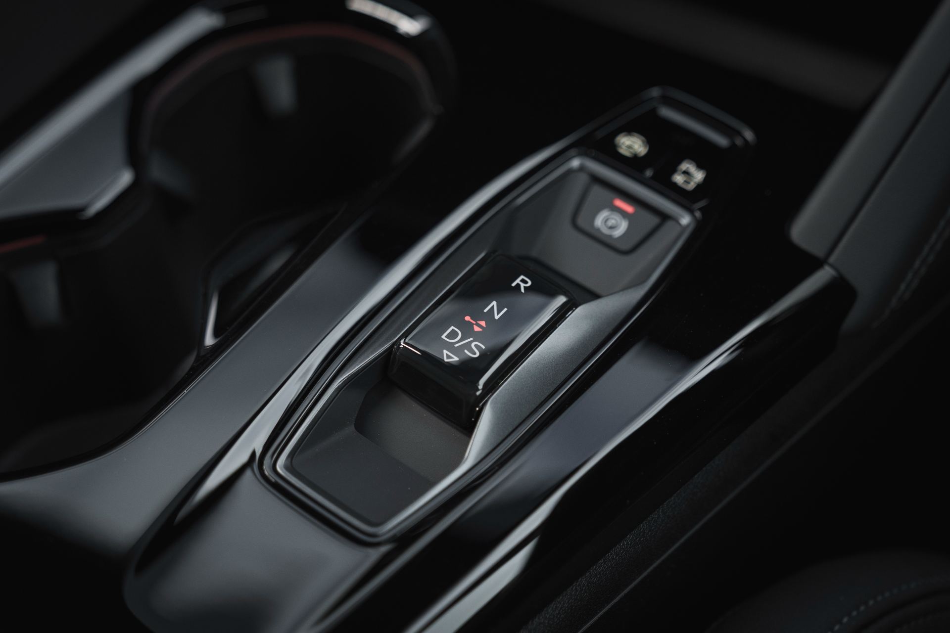 2026 audi q5 sportback e hybrid interior gear selector